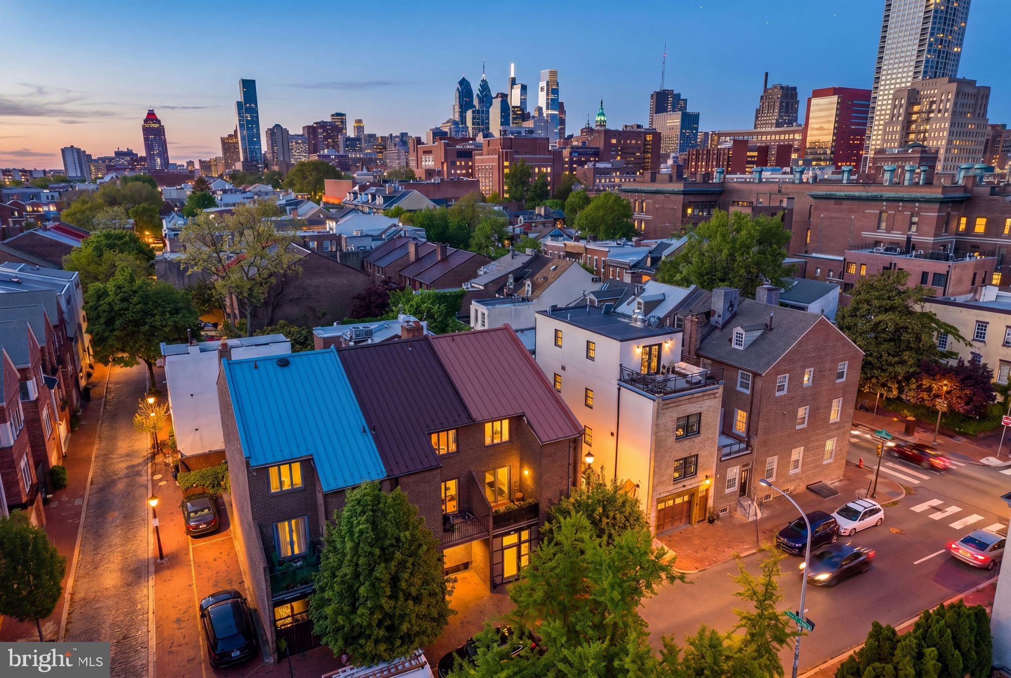 SOCIETY HILL - Residential