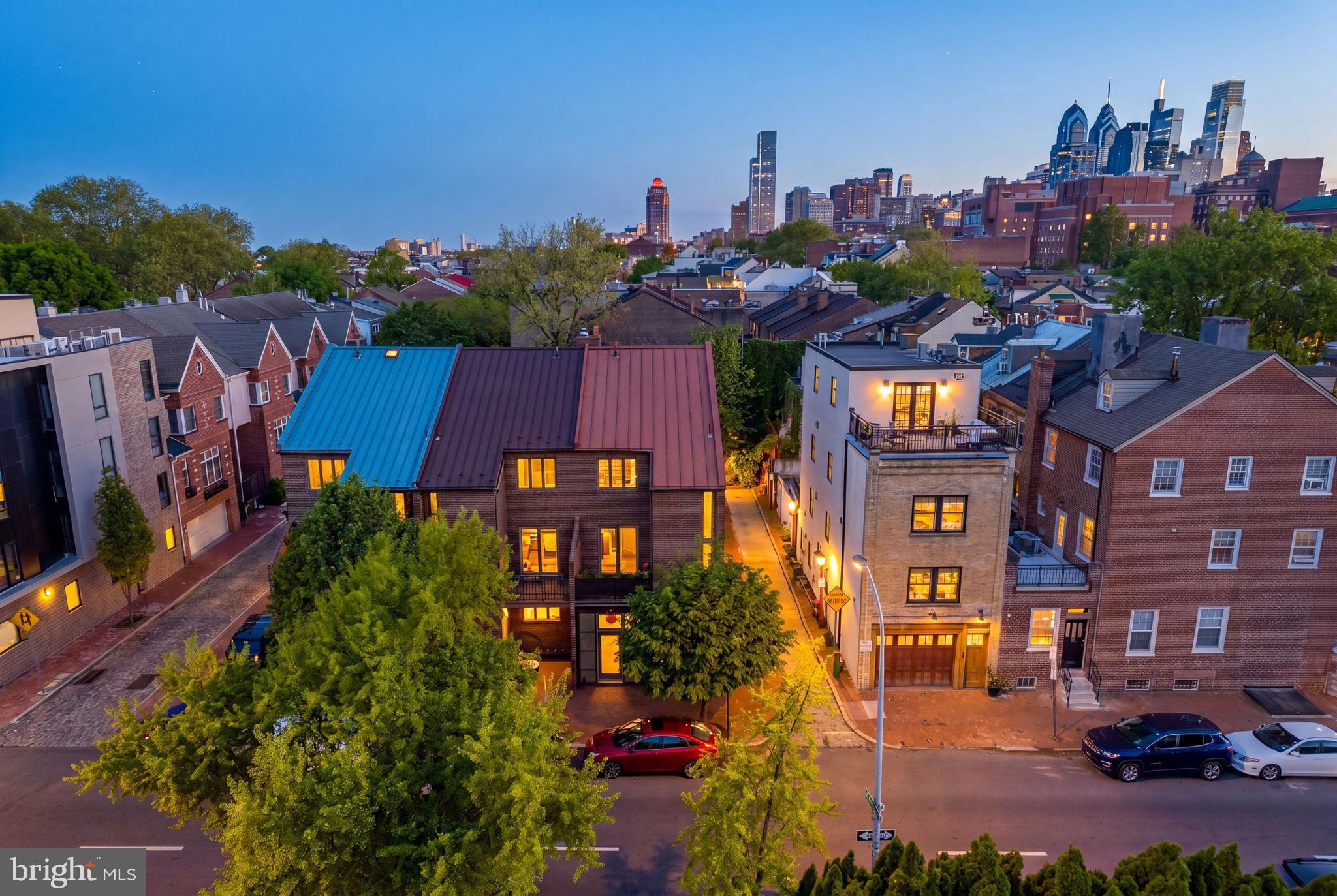 SOCIETY HILL - Residential