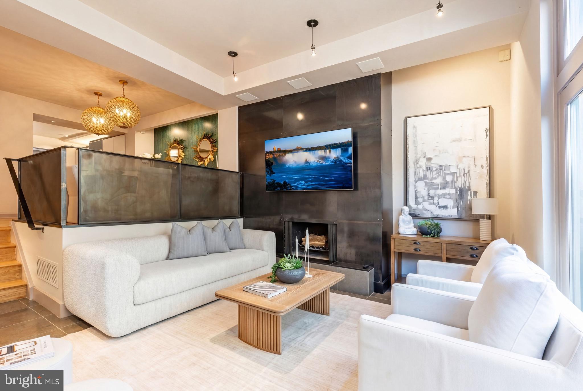 SOCIETY HILL - Residential