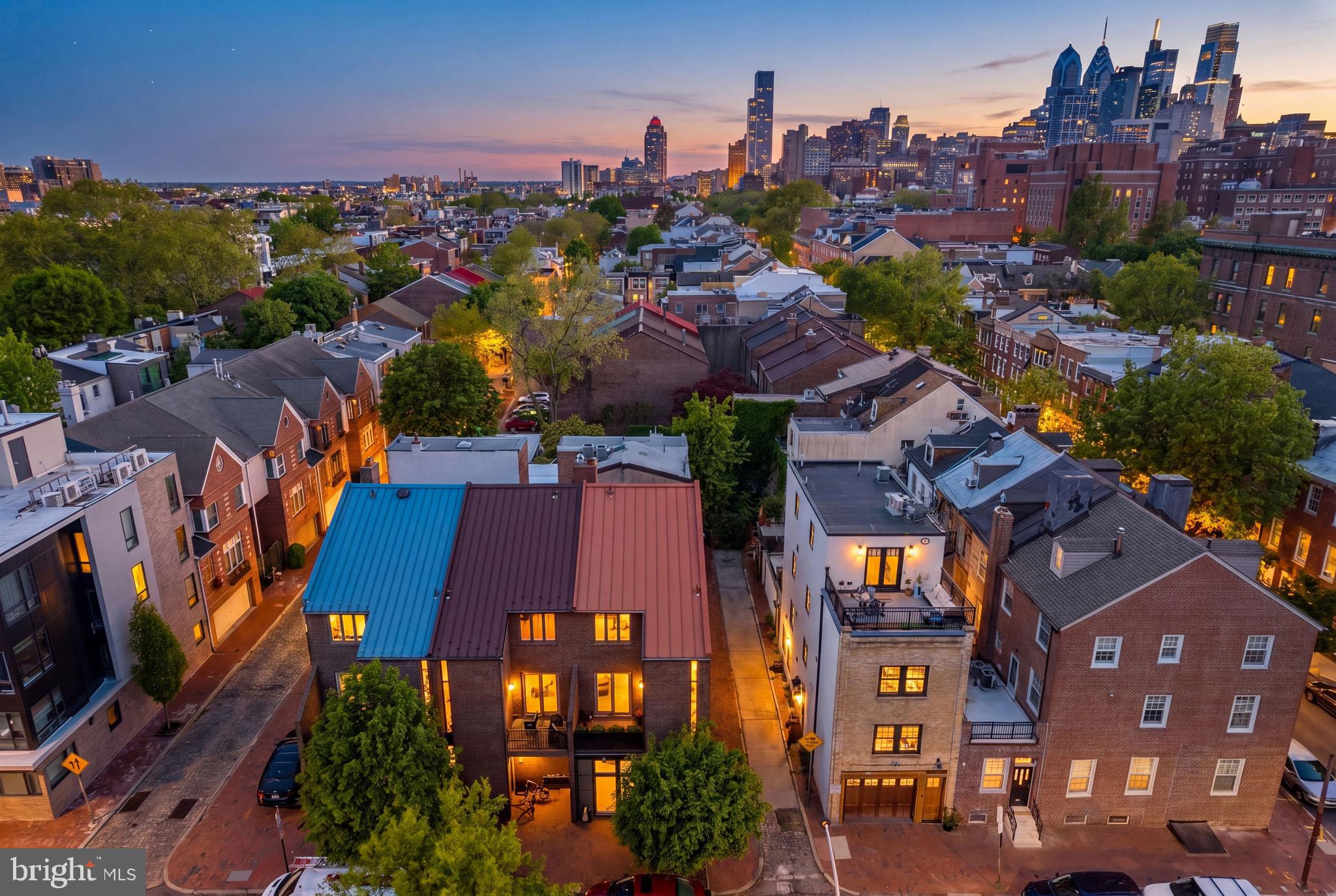 SOCIETY HILL - Residential