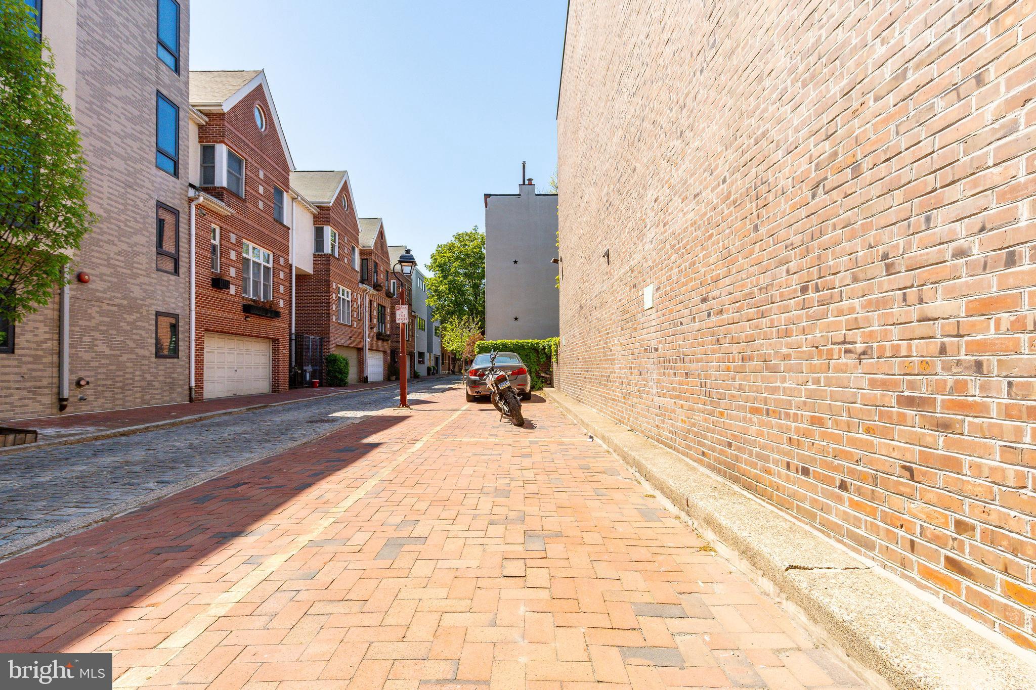 SOCIETY HILL - Residential