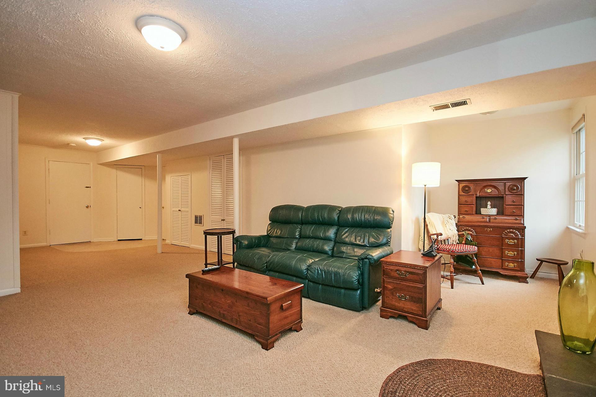 WILLOW WOODS - Residential