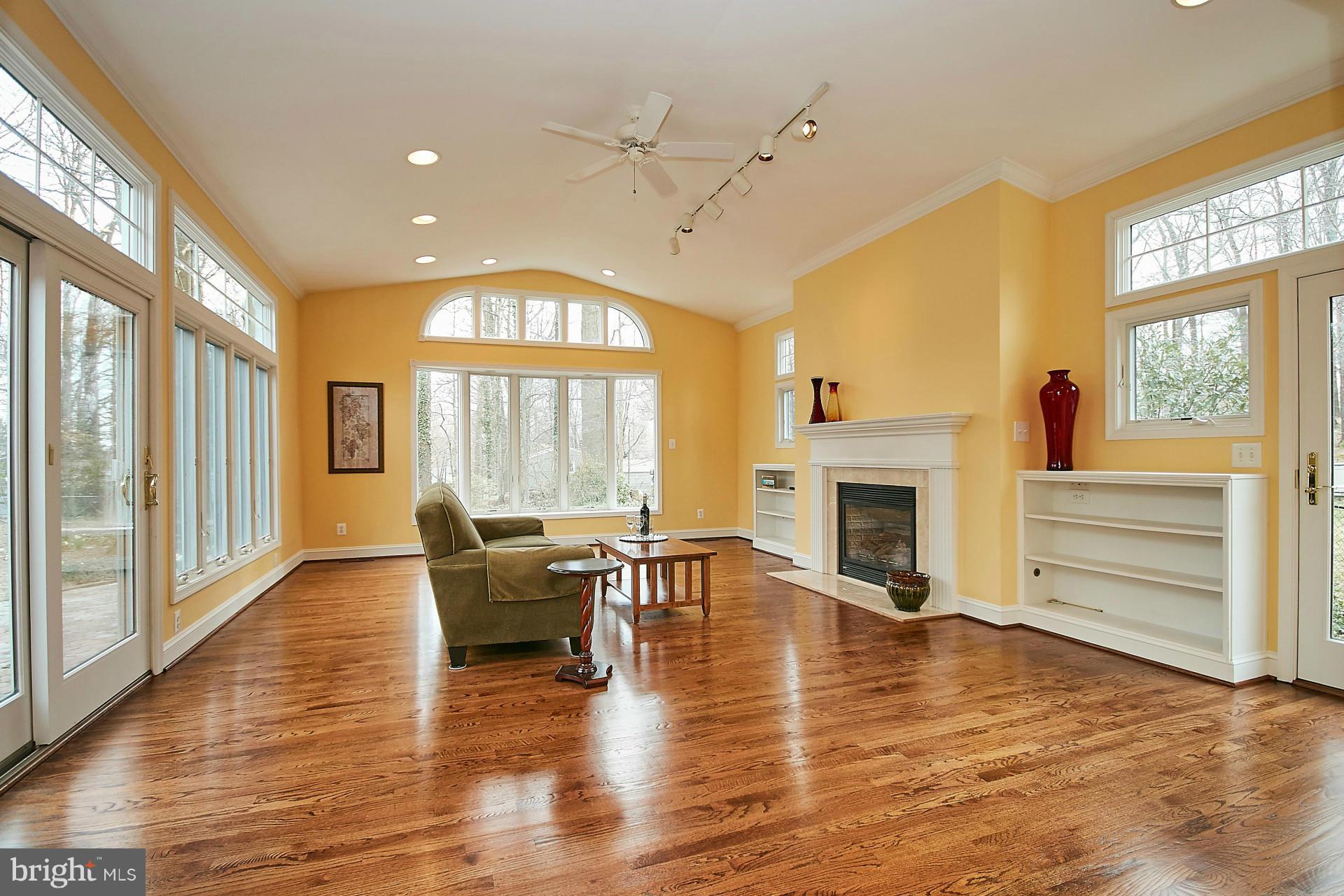 WILLOW WOODS - Residential