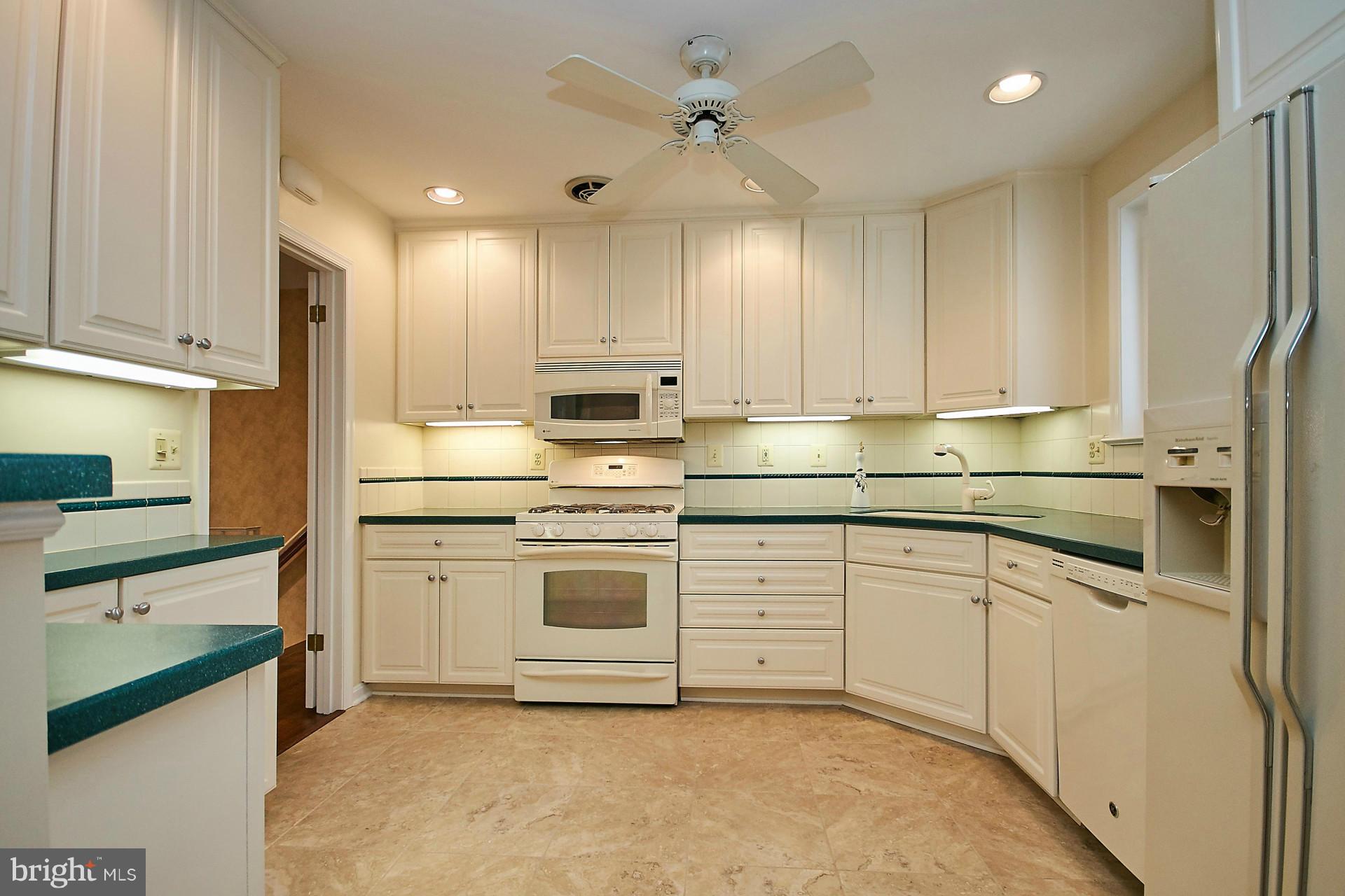 WILLOW WOODS - Residential