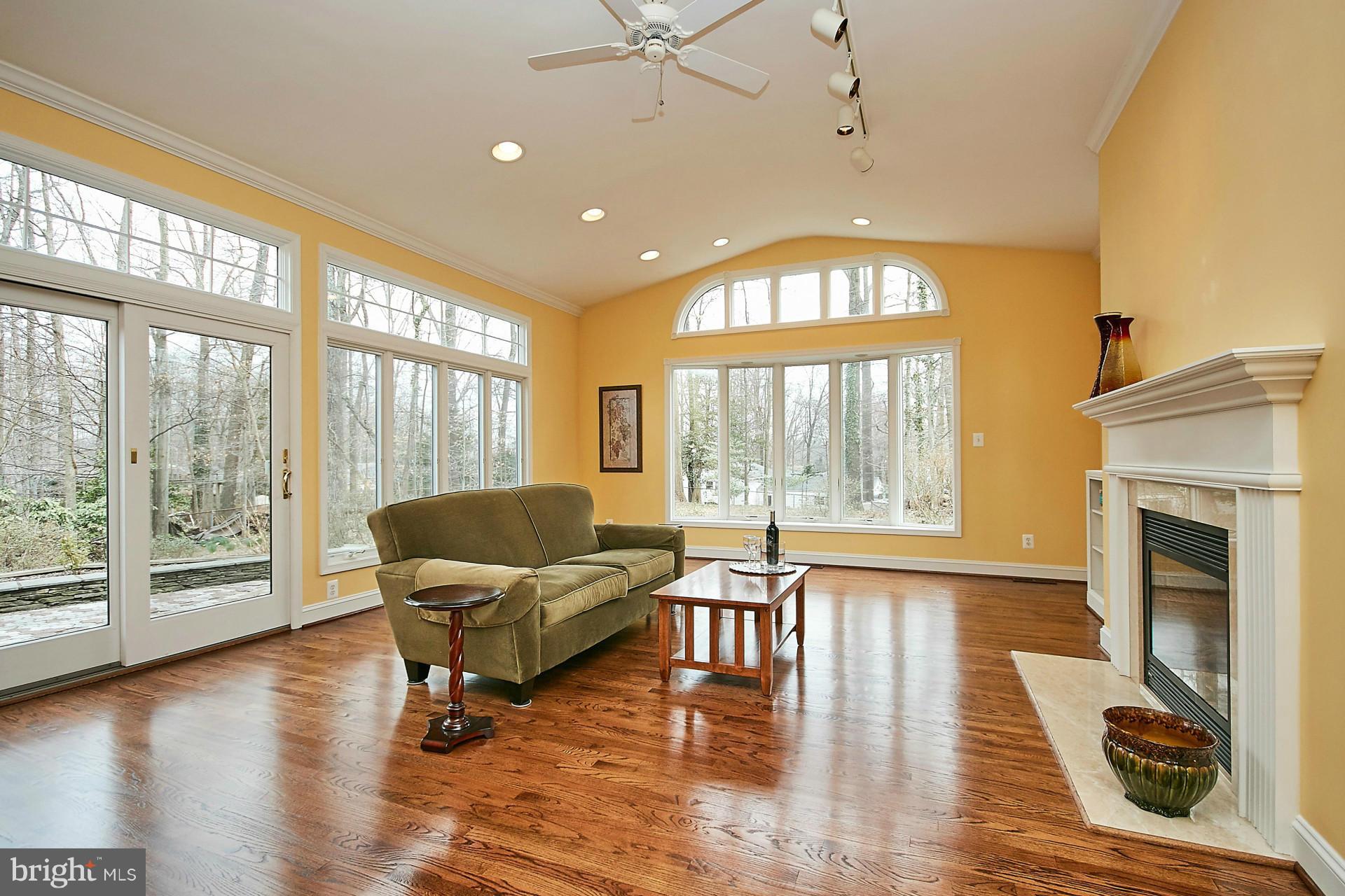 WILLOW WOODS - Residential