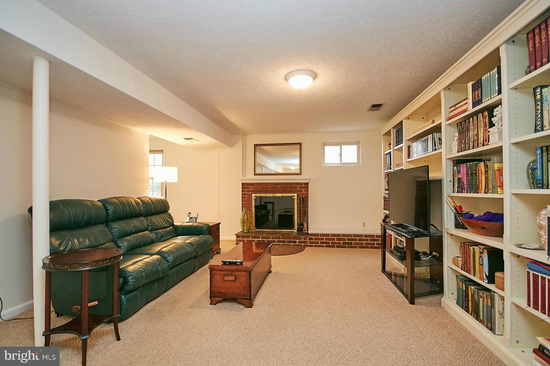 WILLOW WOODS - Residential