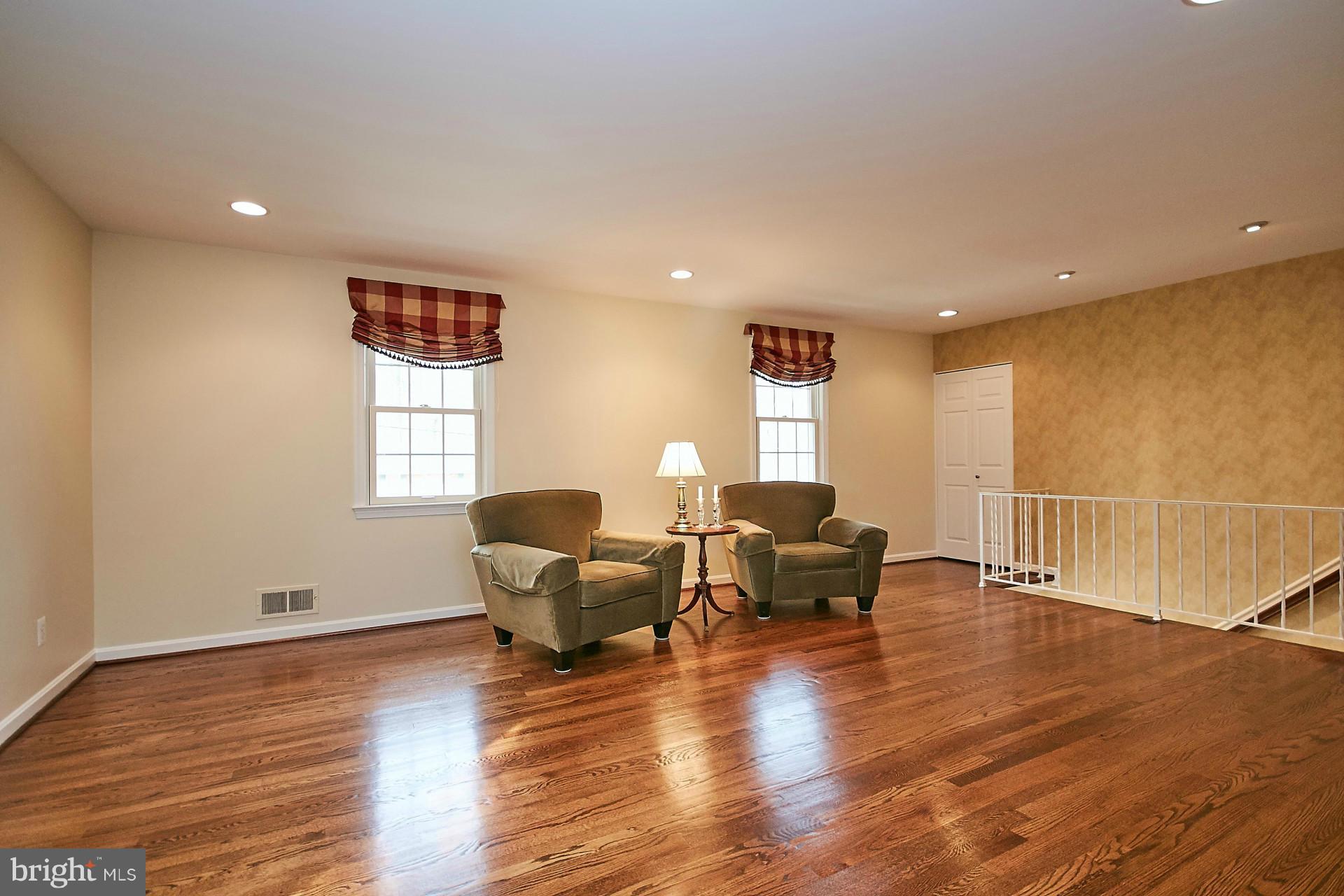 WILLOW WOODS - Residential