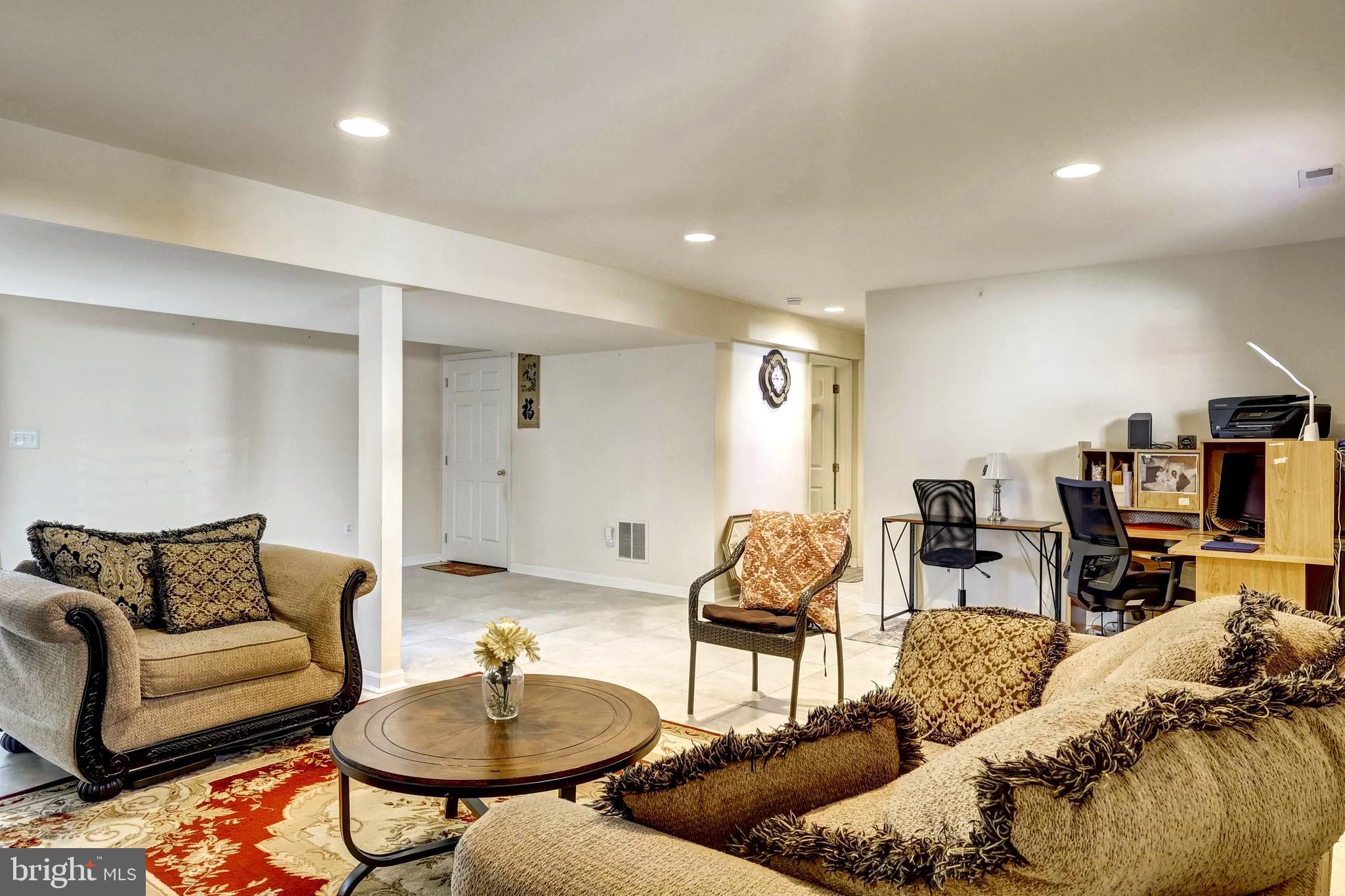 CLARK VILLAGE - Residential