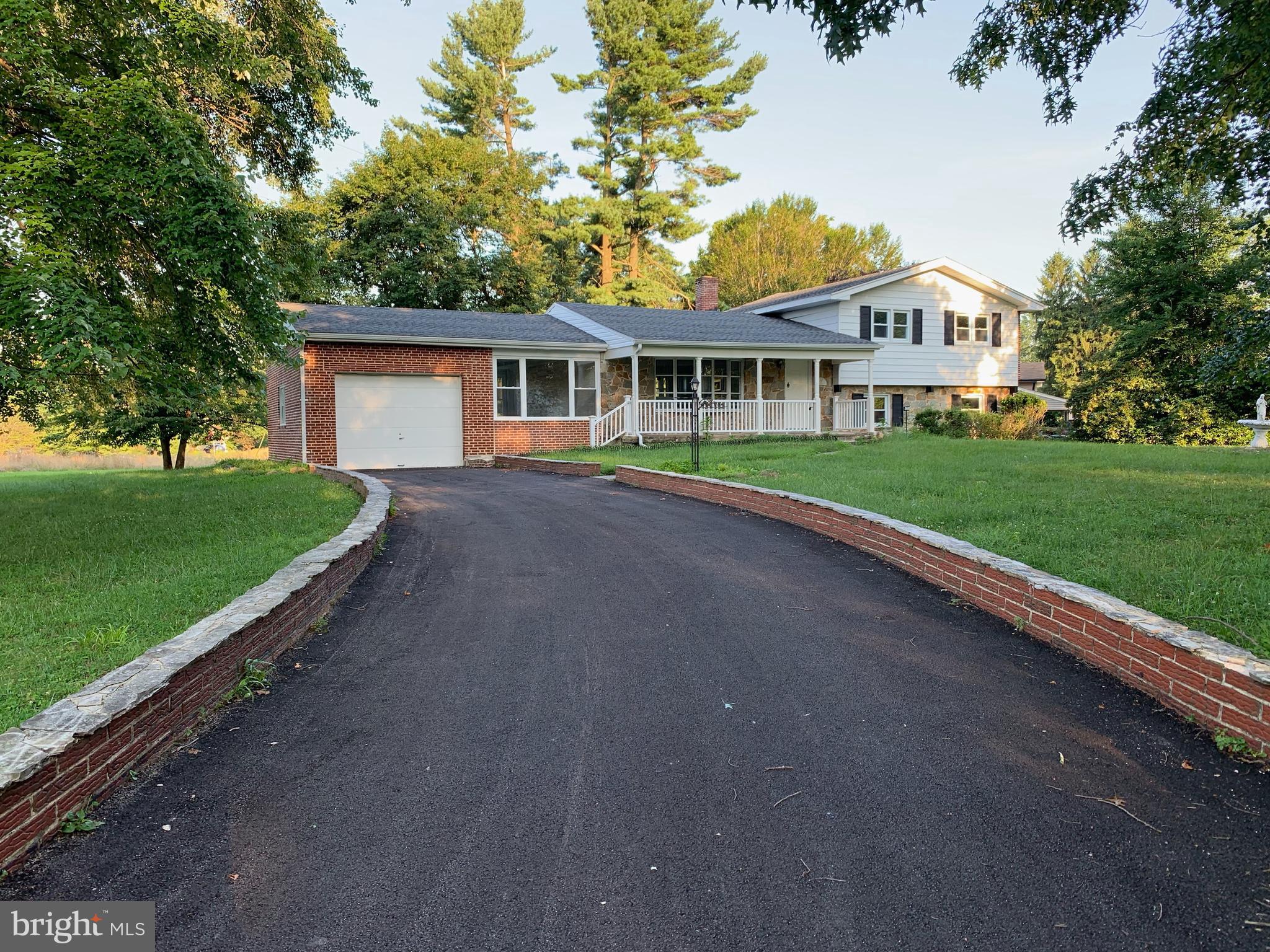 BROOKWOOD FARMS - Residential