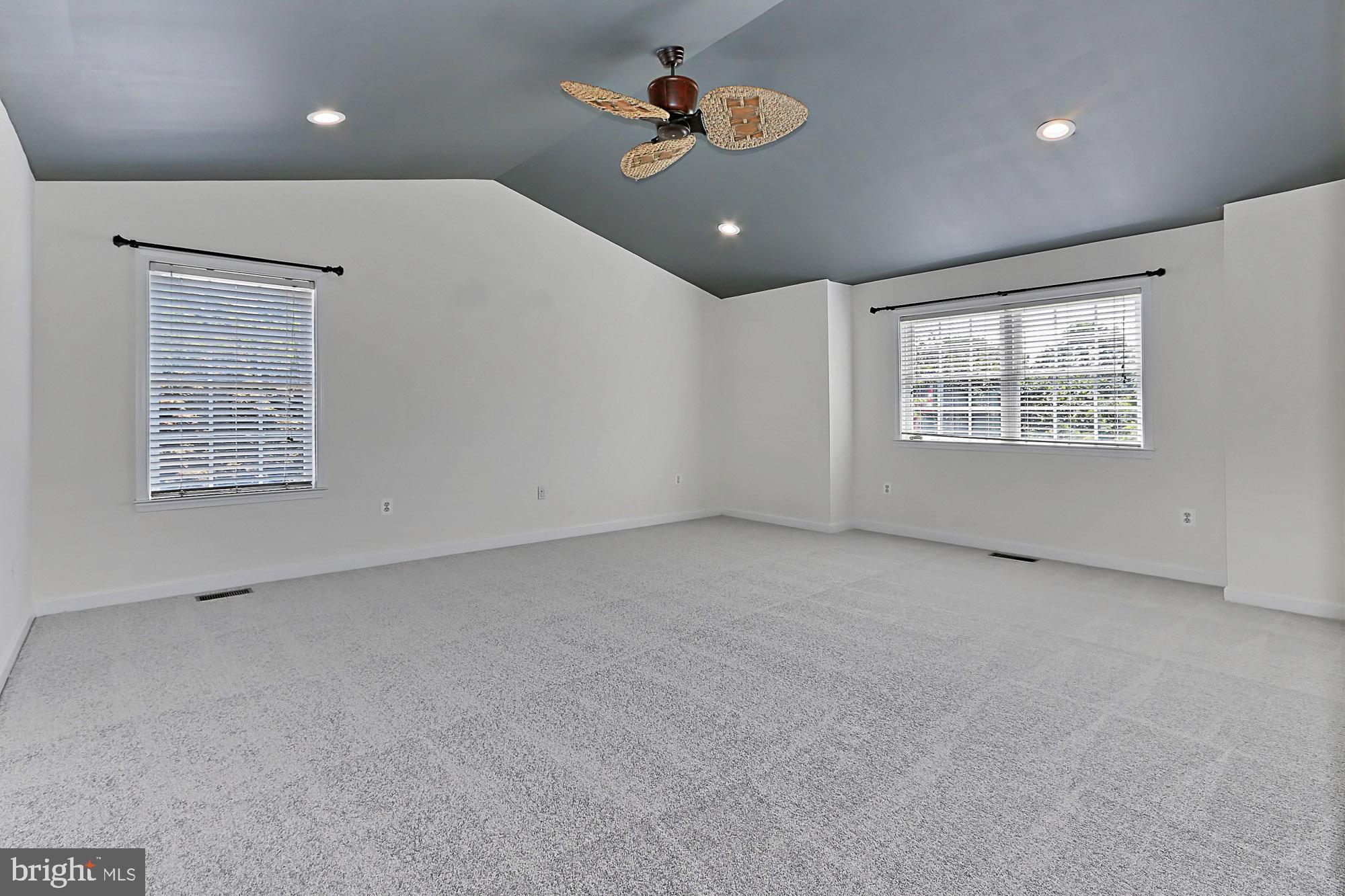 LAKE WHIPPOORWILL - Residential