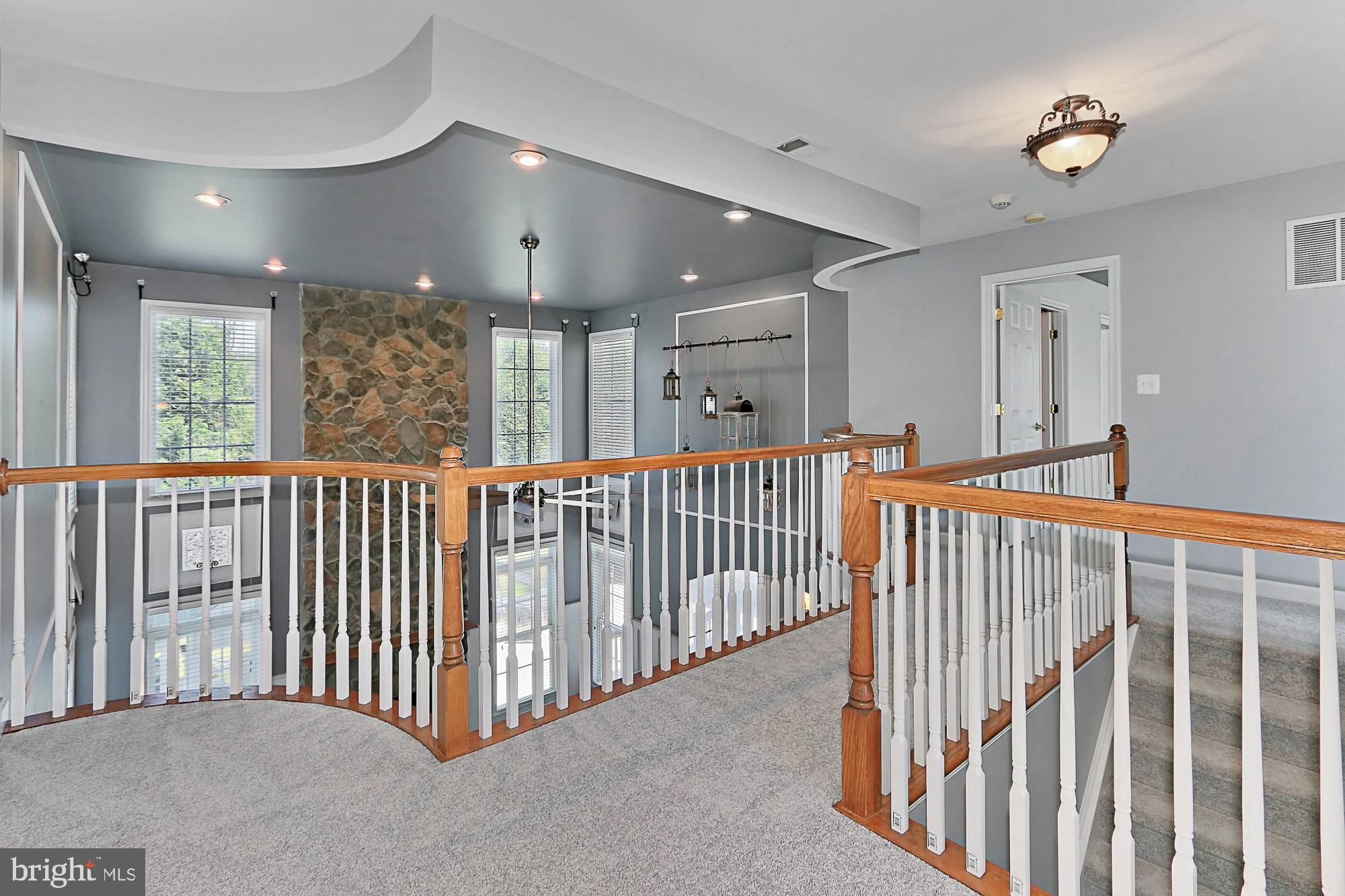 LAKE WHIPPOORWILL - Residential