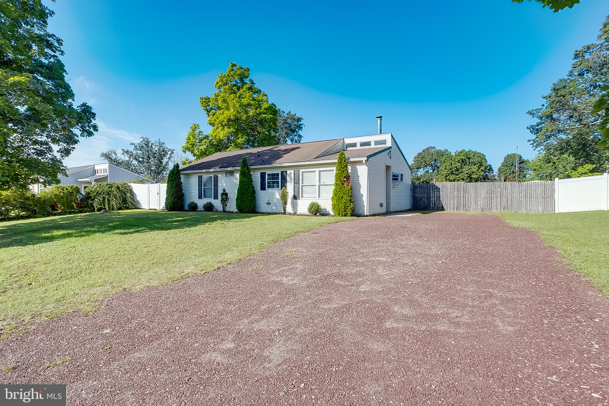 19 DUNDALK LANE