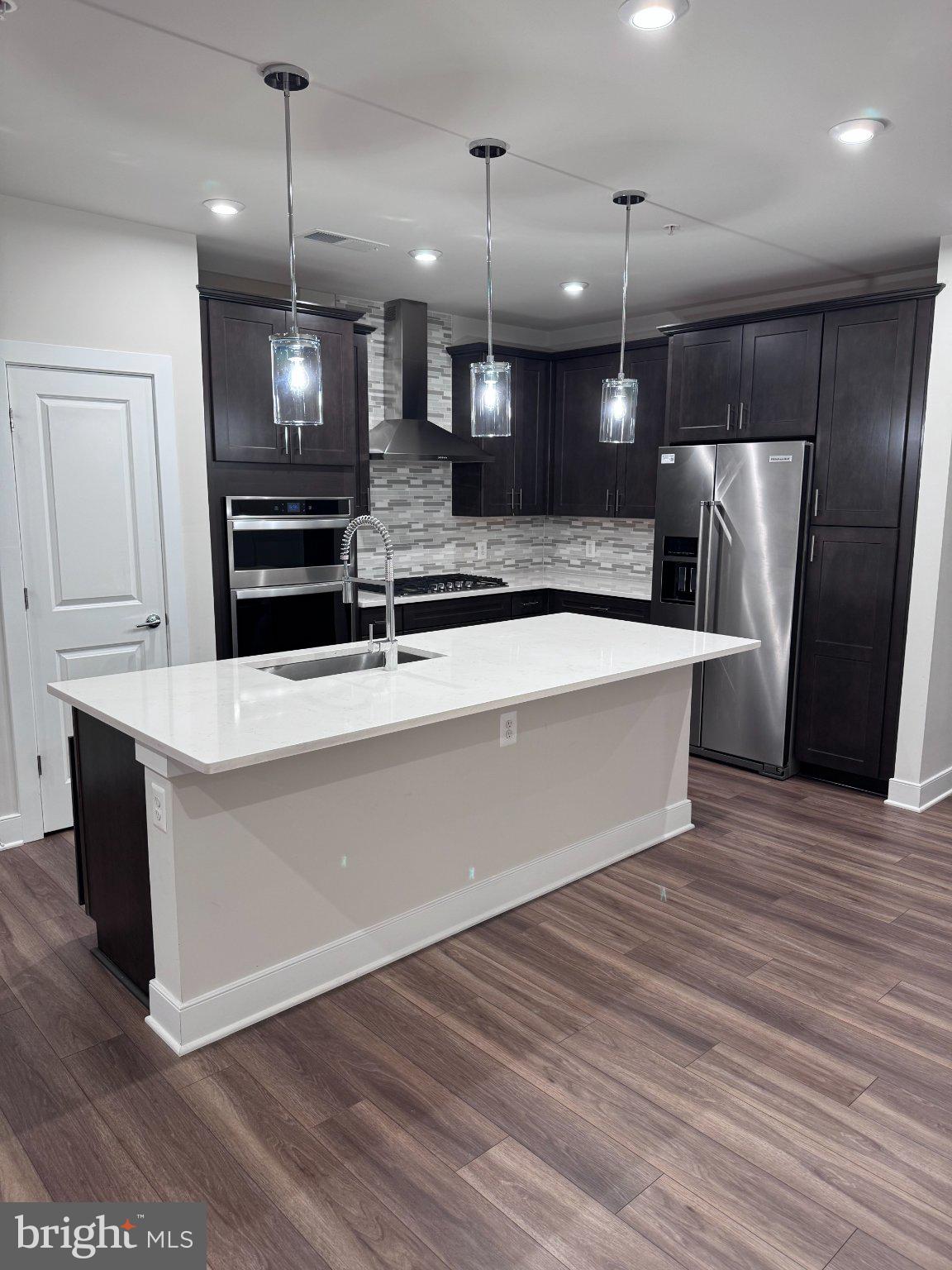104 SAINT IVES PLACE 404