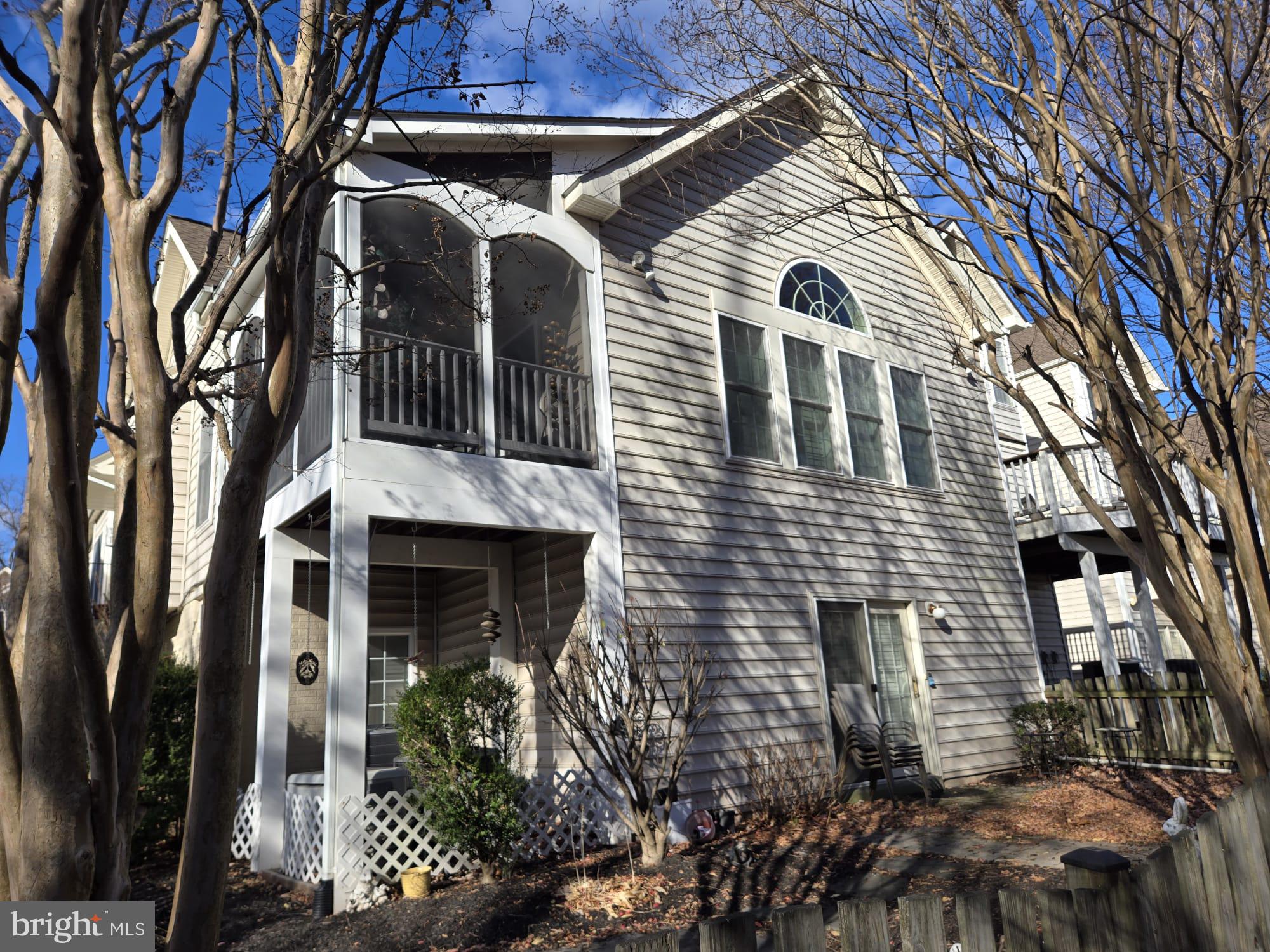 SOUTH RIDING - Residential Lease