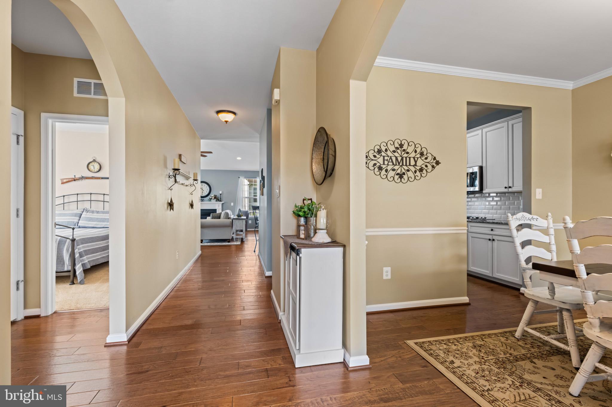 957 RIVER BIRCH CIRCLE
