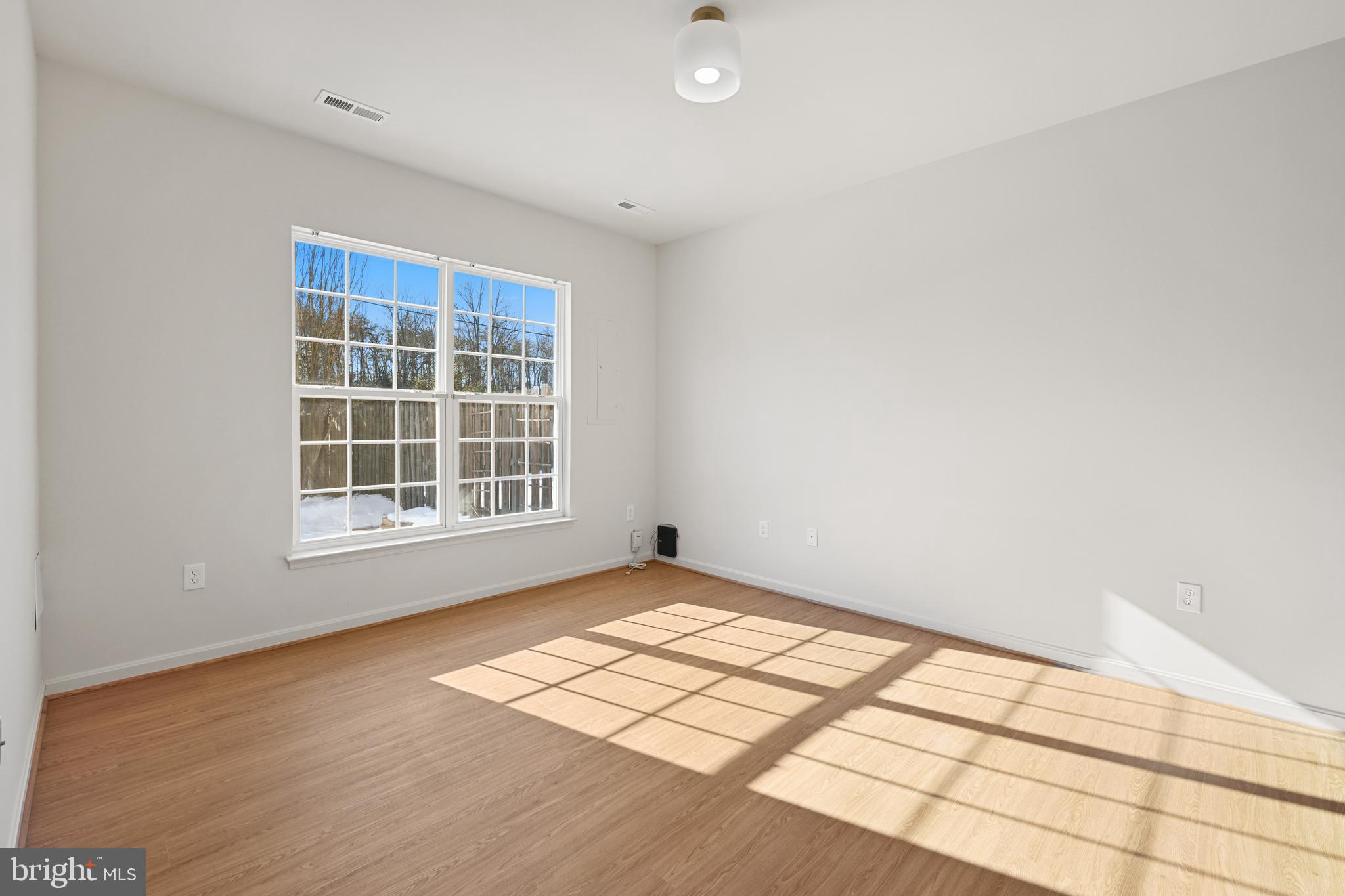 TURNBERRY EAST - Residential