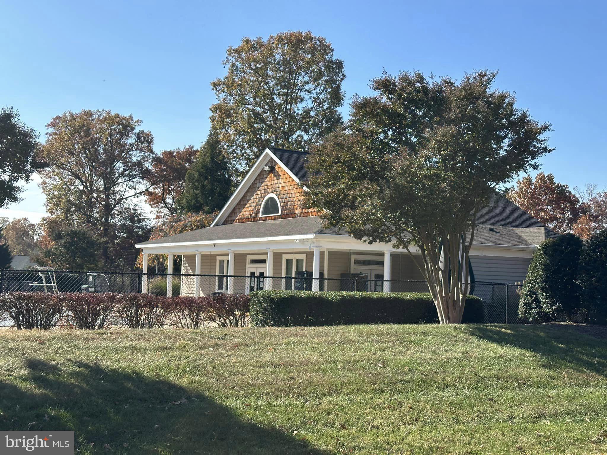 TURNBERRY EAST - Residential