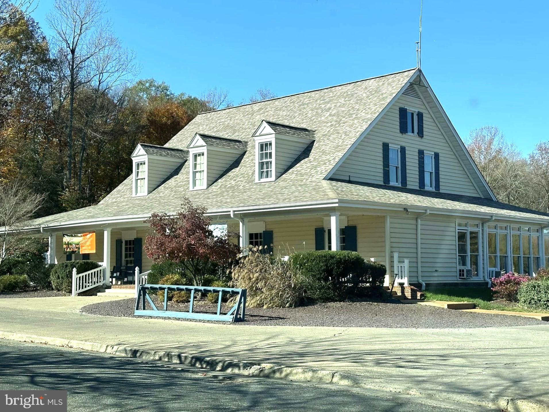 TURNBERRY EAST - Residential