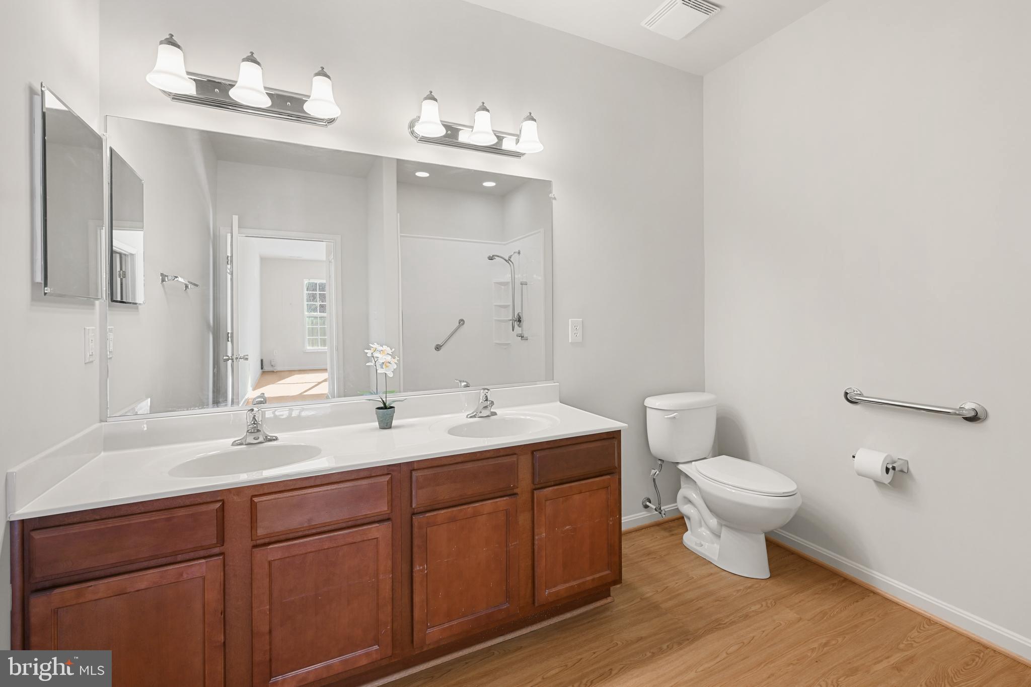 TURNBERRY EAST - Residential