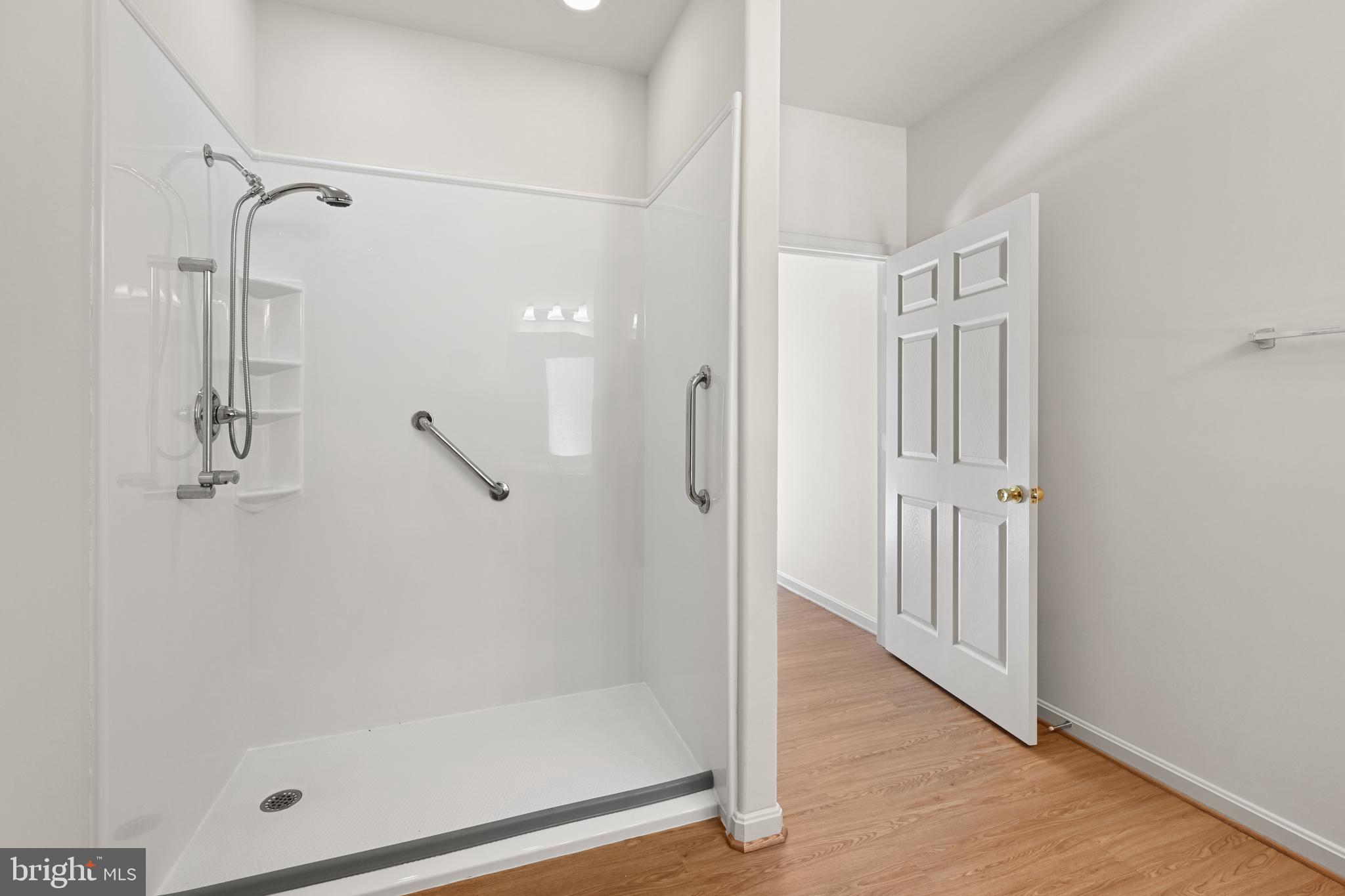 TURNBERRY EAST - Residential