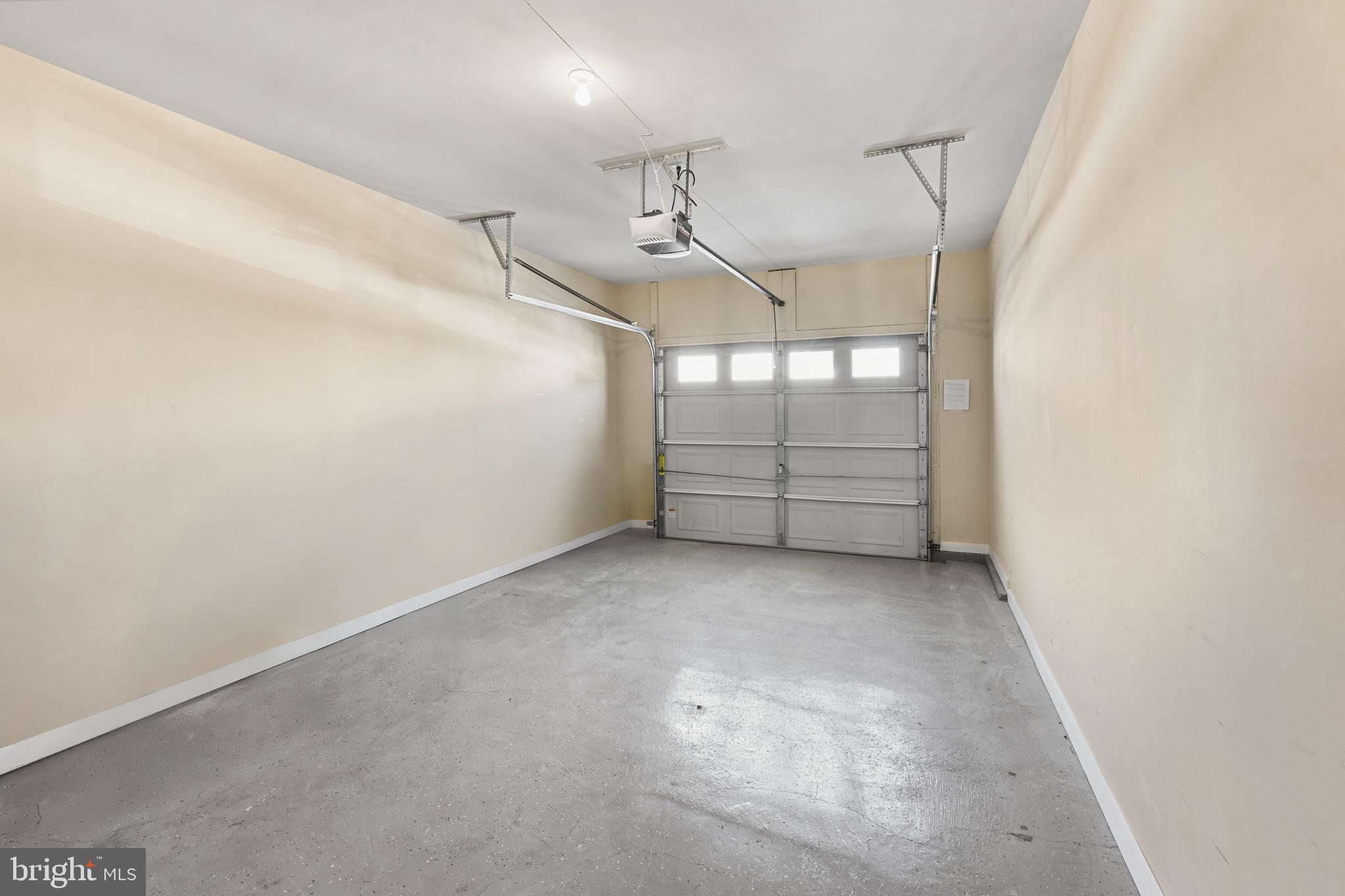 TURNBERRY EAST - Residential