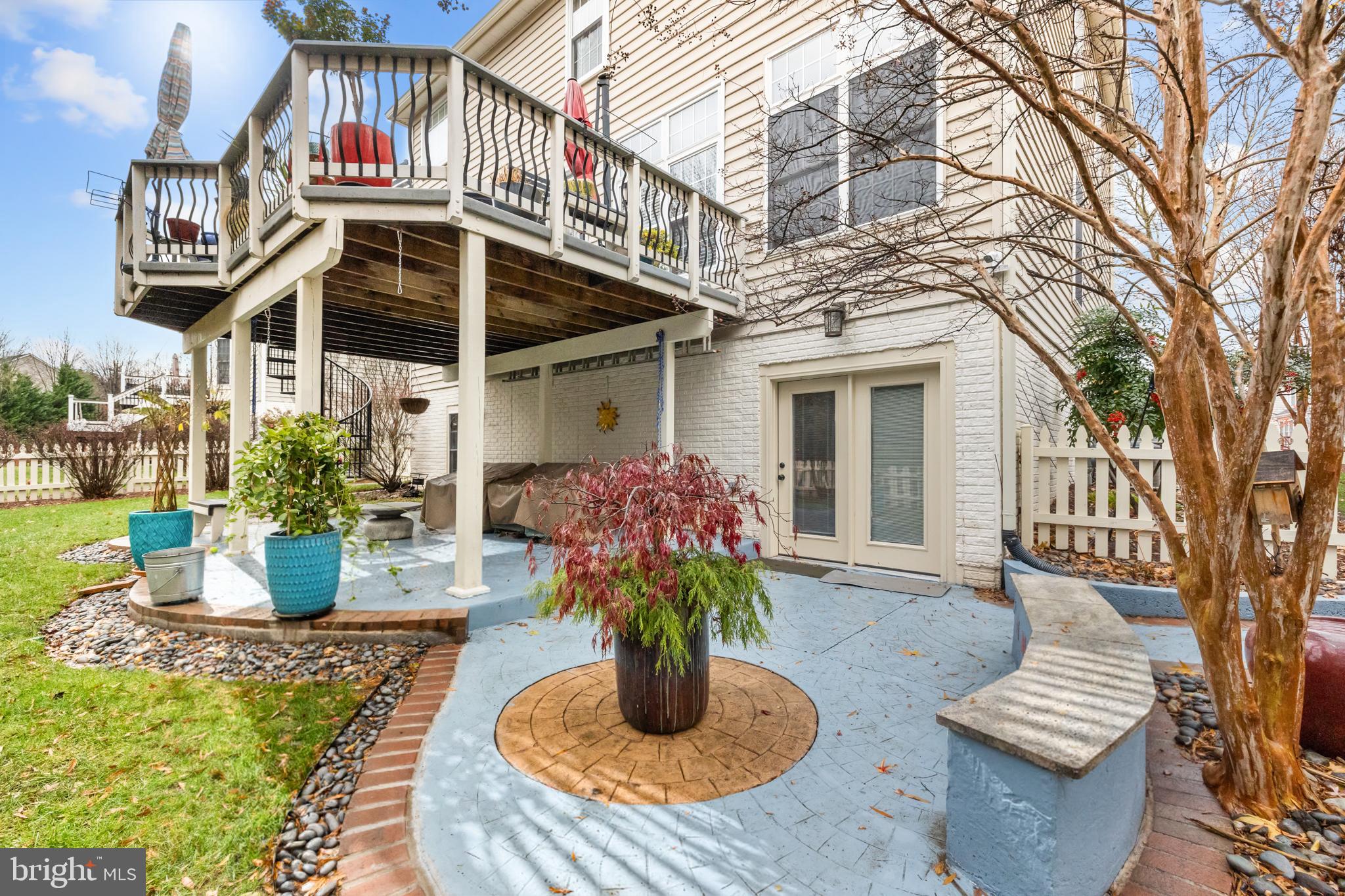 EDWARDS LANDING - Residential