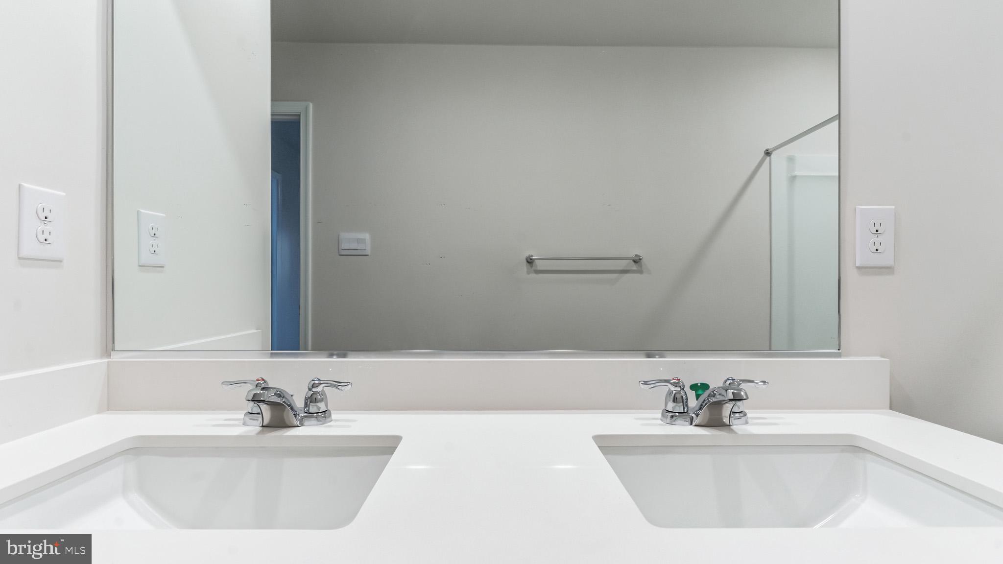 PENNSBURG - Residential