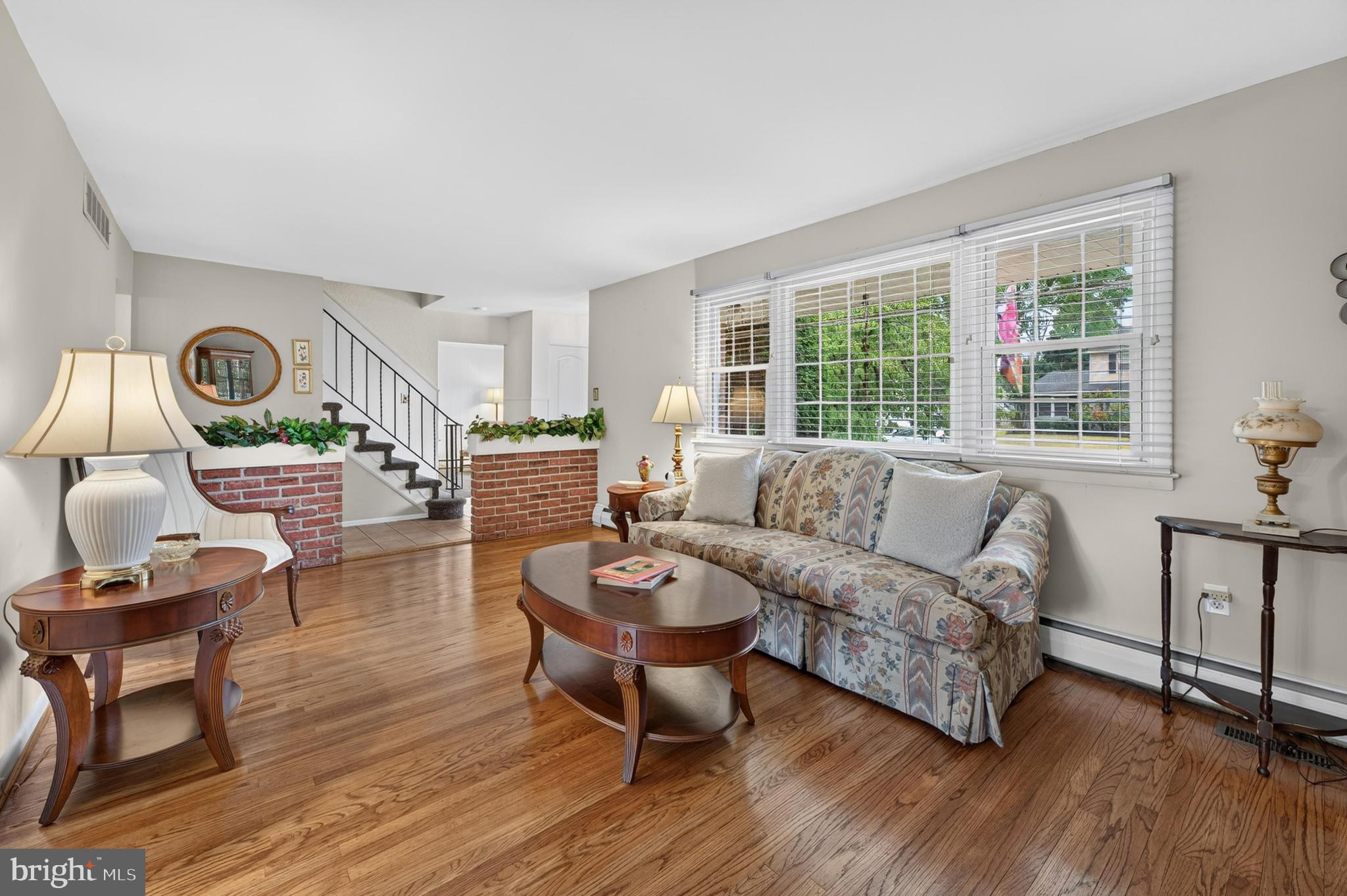 13 FLORENCE AVENUE