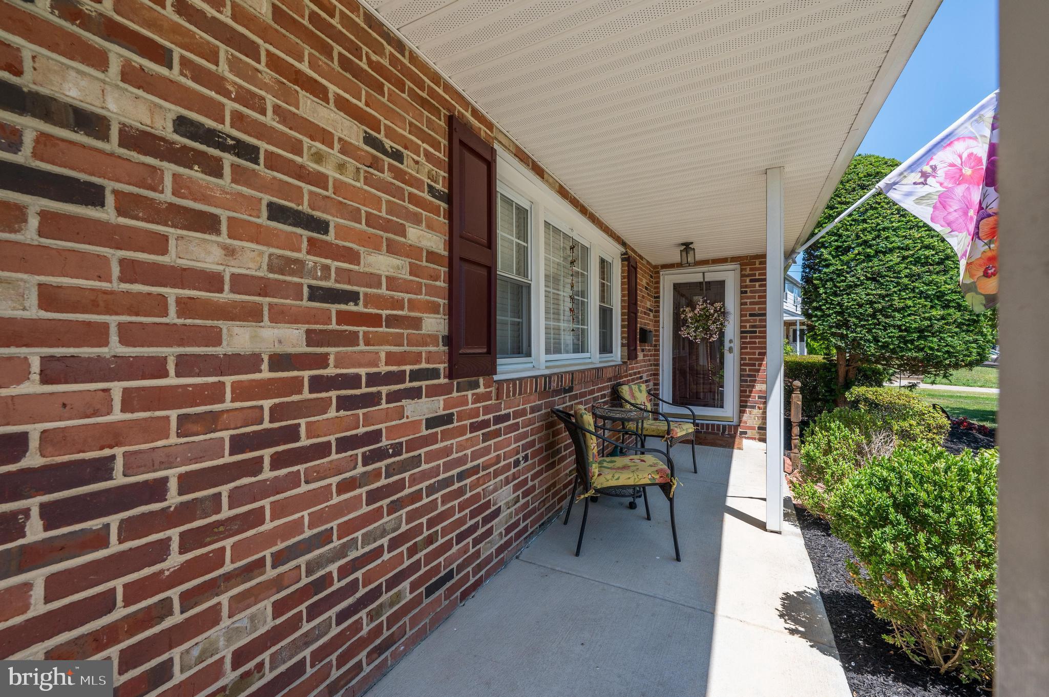 13 FLORENCE AVENUE