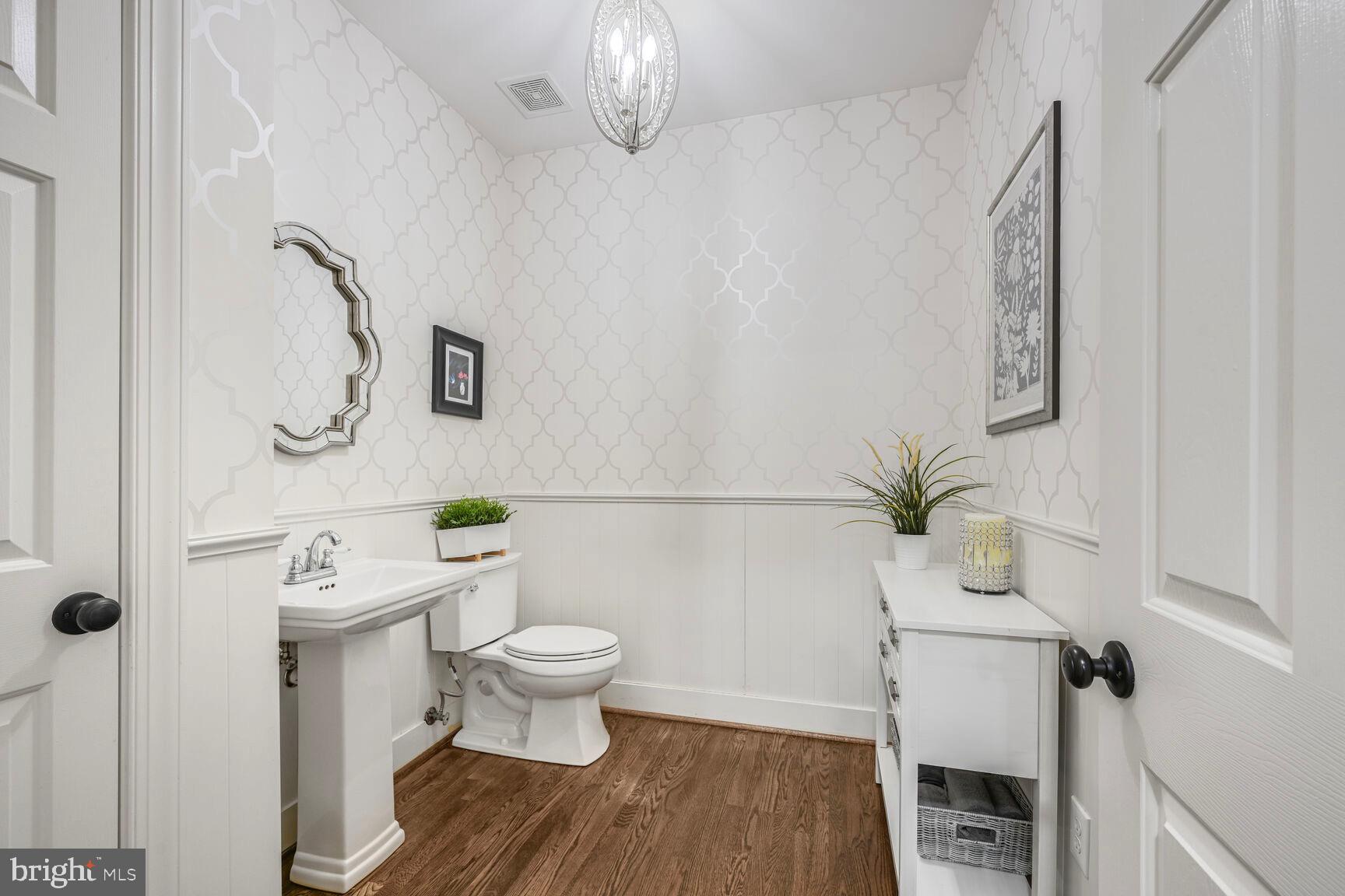 BALMORAL GREENS - Residential