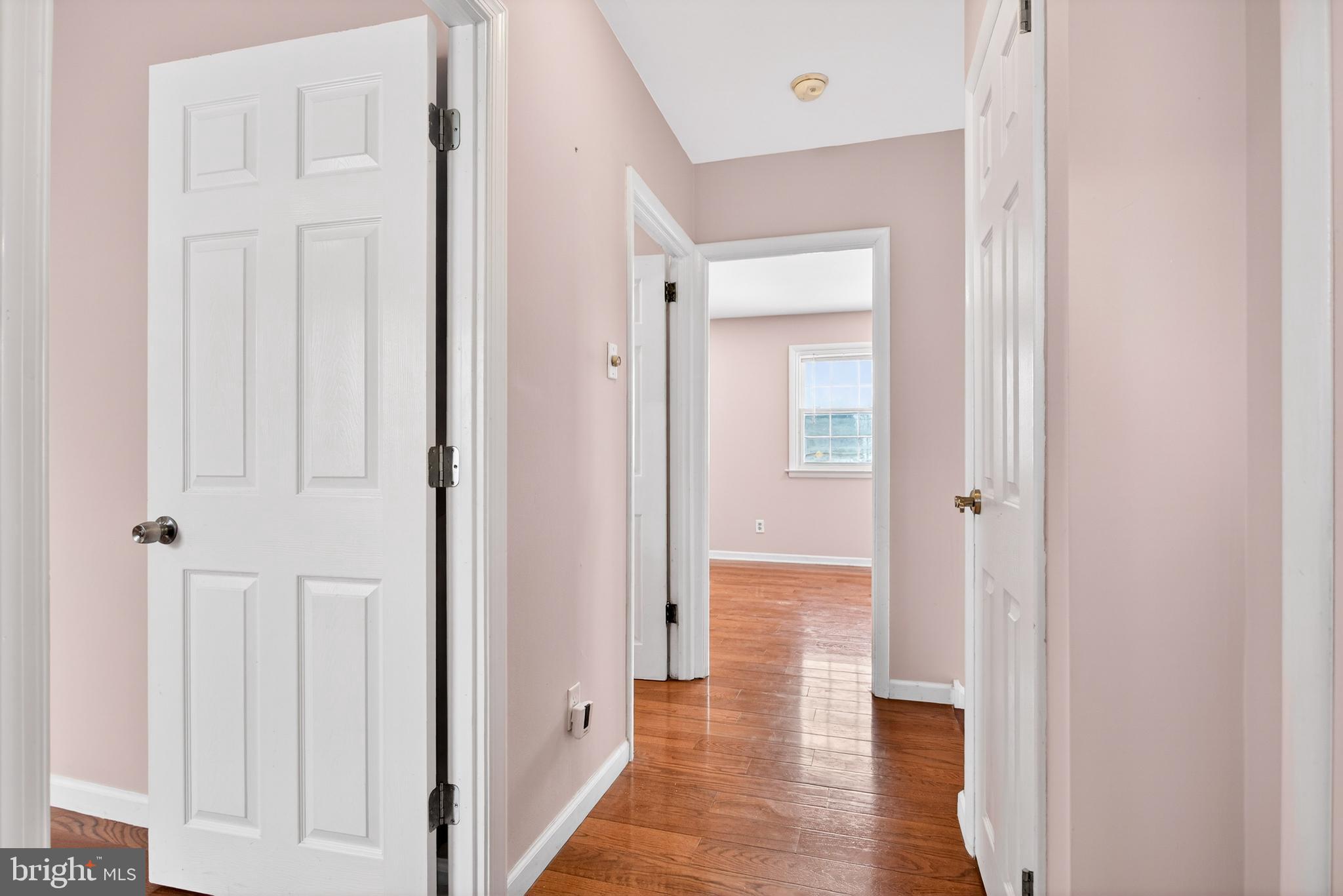 COLONIAL VIL - Residential