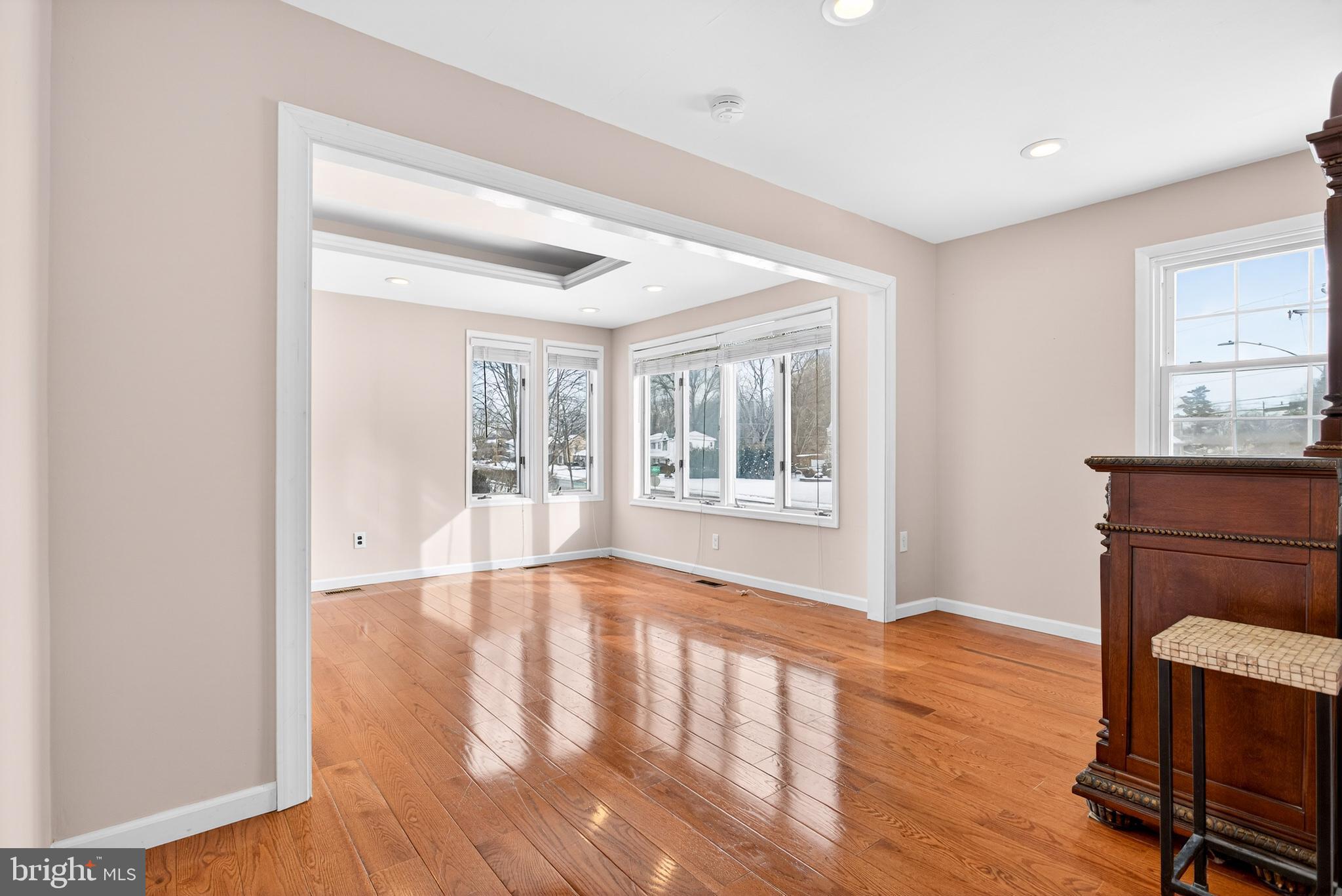 COLONIAL VIL - Residential