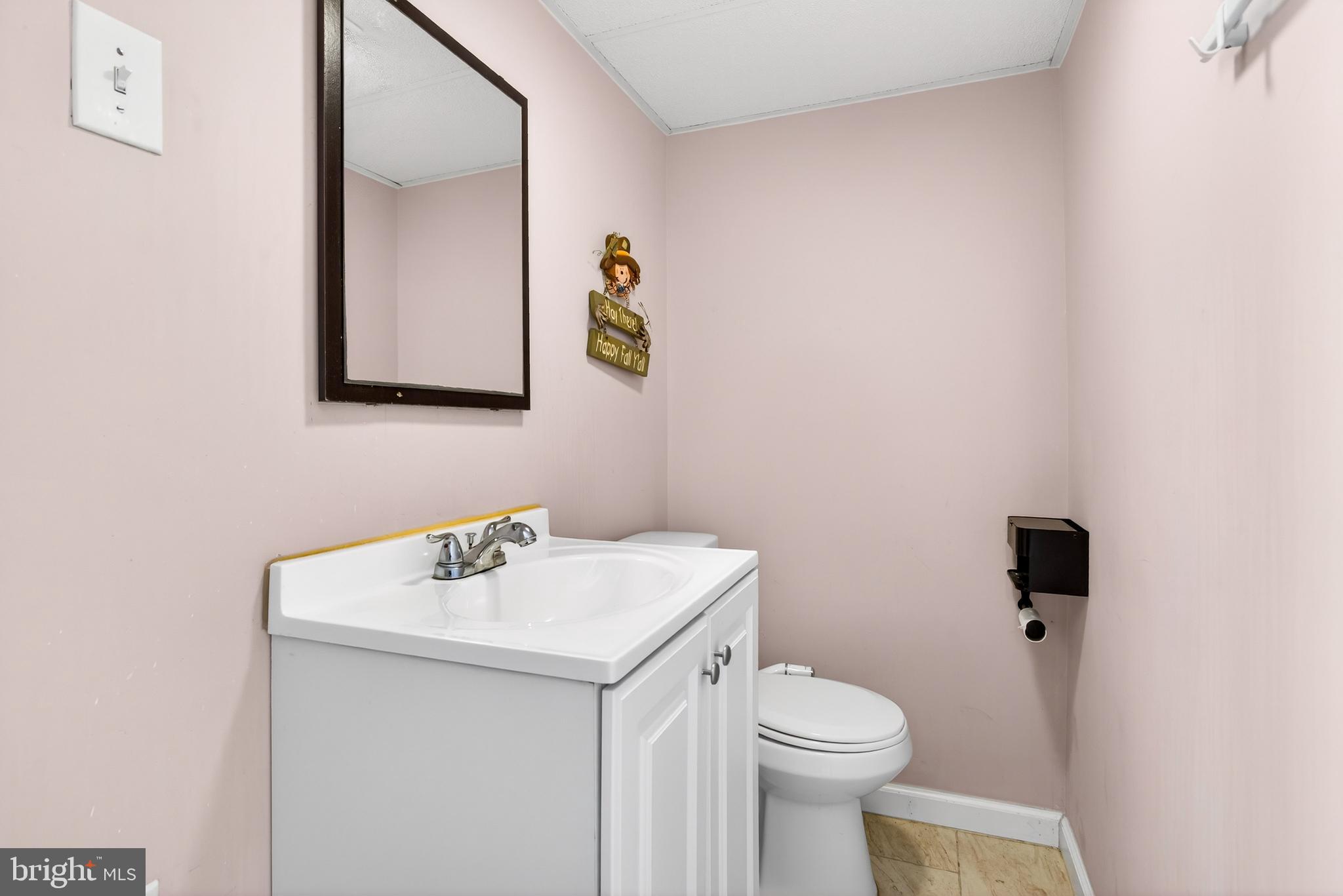 COLONIAL VIL - Residential