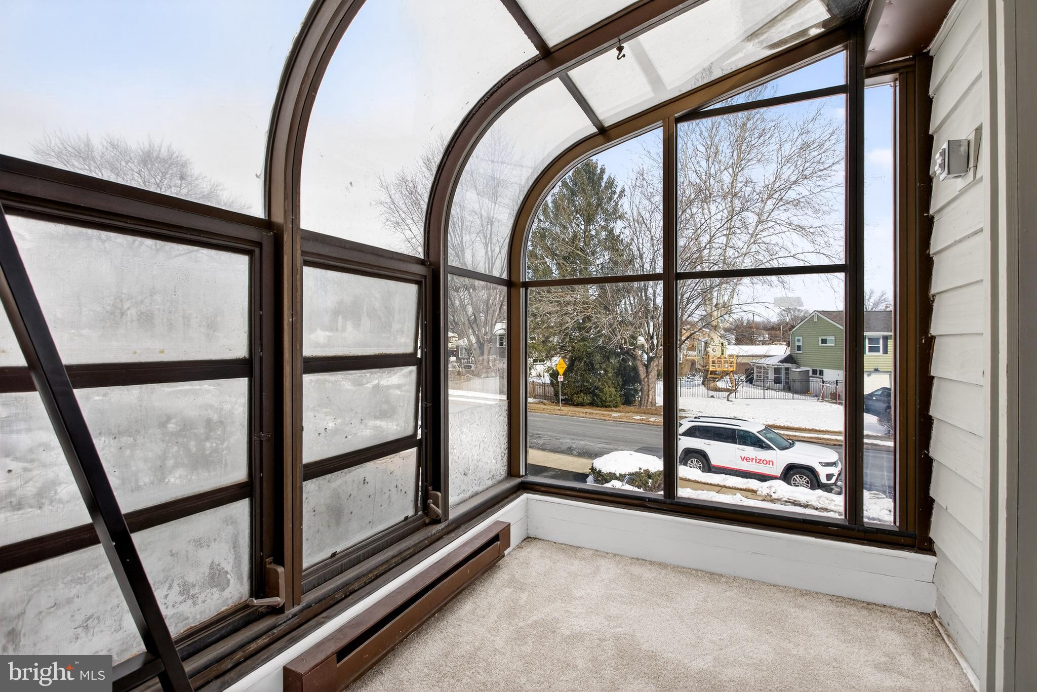 COLONIAL VIL - Residential