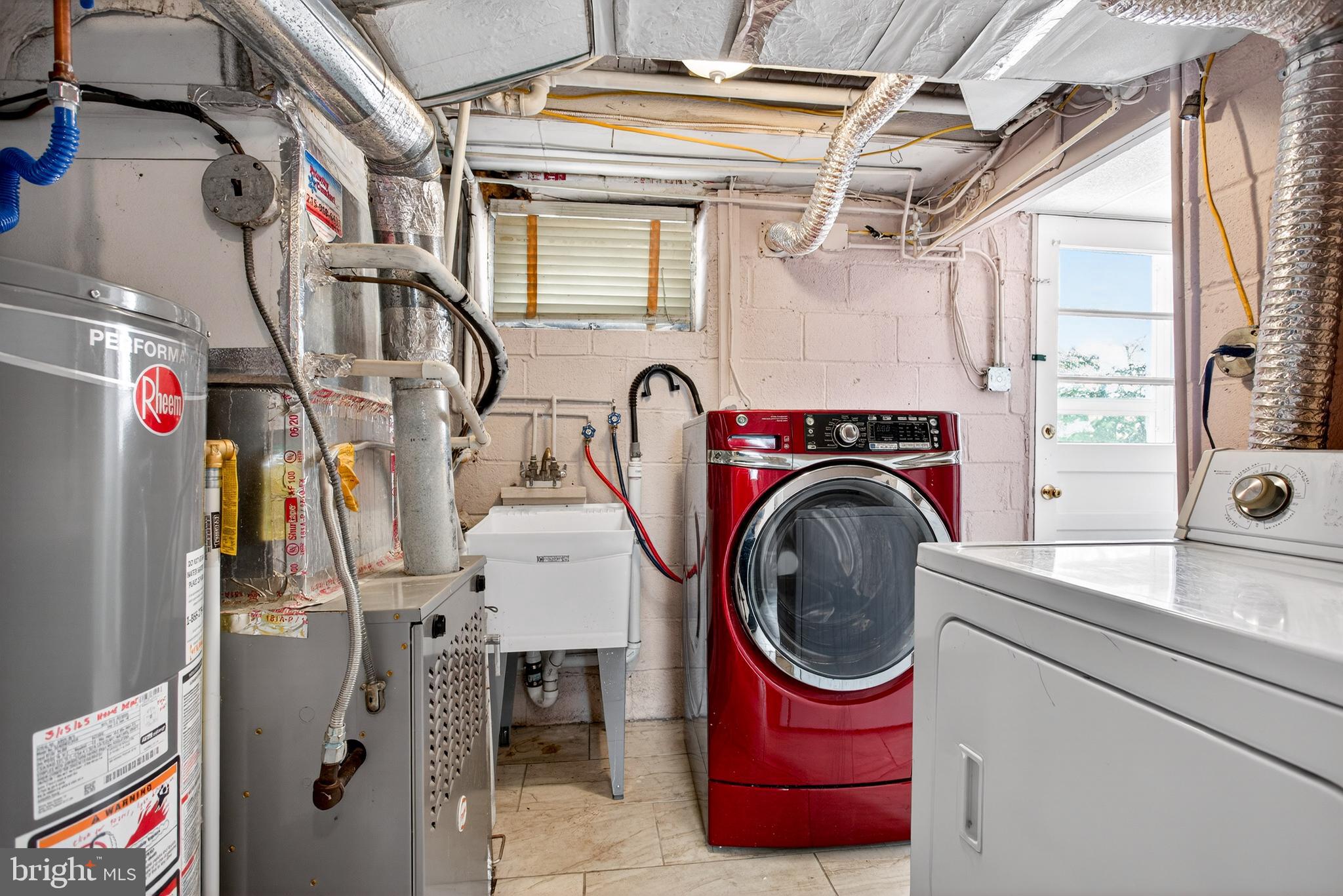 COLONIAL VIL - Residential