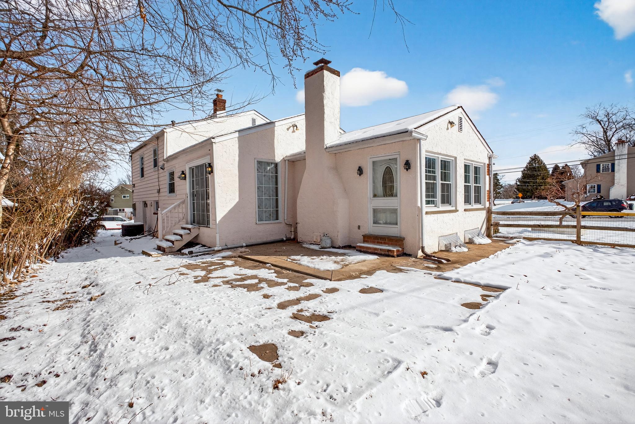 COLONIAL VIL - Residential