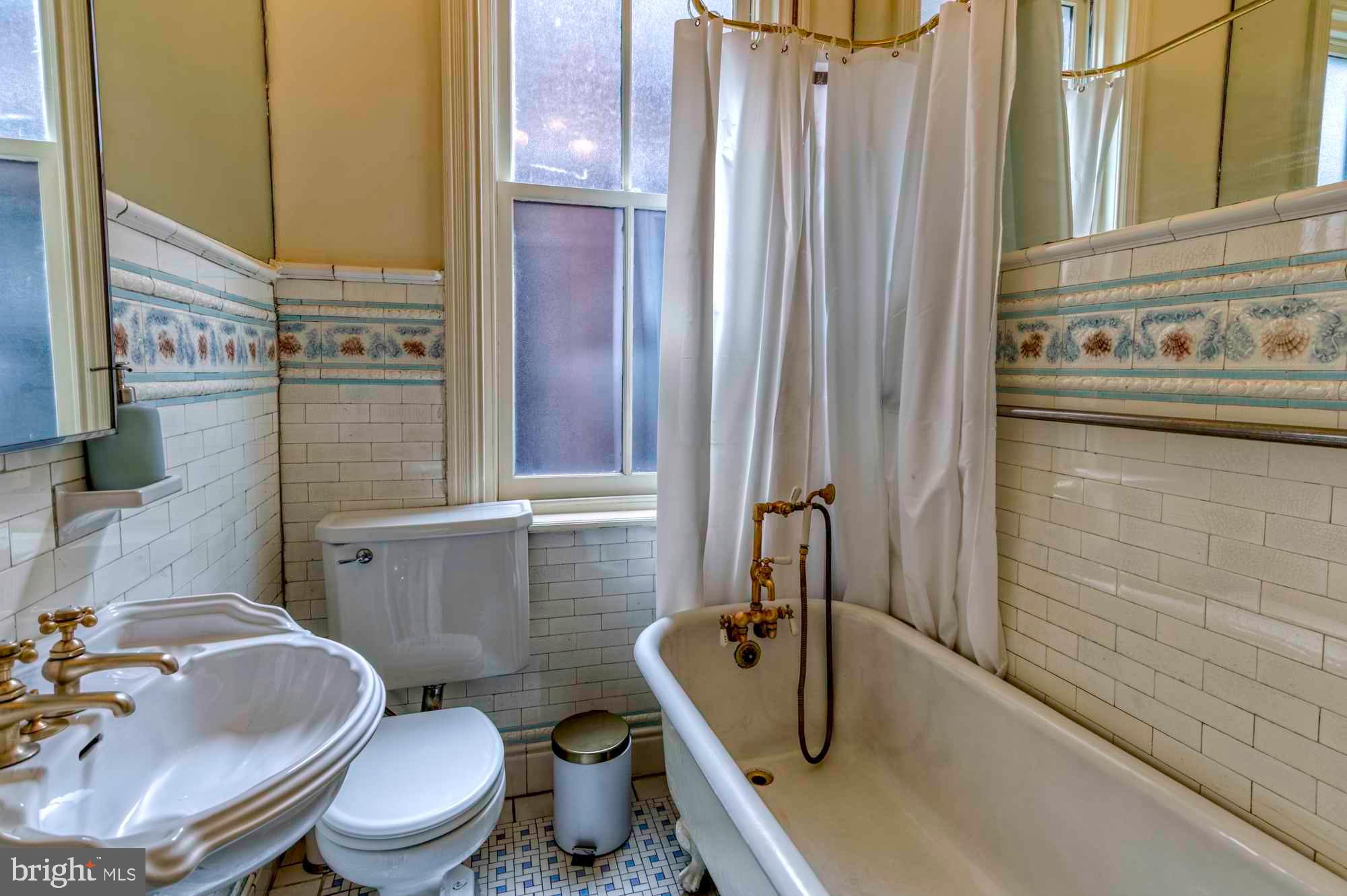 ART MUSEUM AREA - Residential