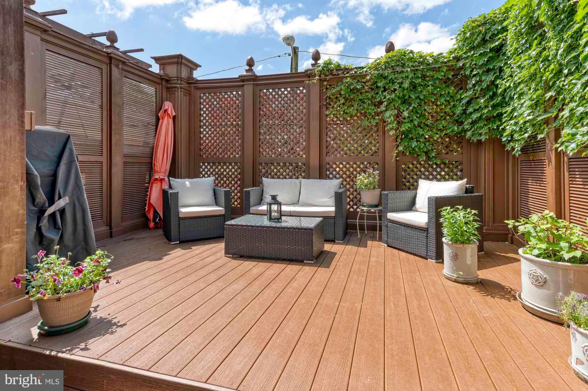 ART MUSEUM AREA - Residential