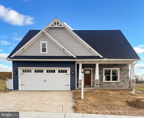 Photo of 213 Parkside Place #LOT 39, LANCASTER, PA 17602 (MLS # PALA2066400)