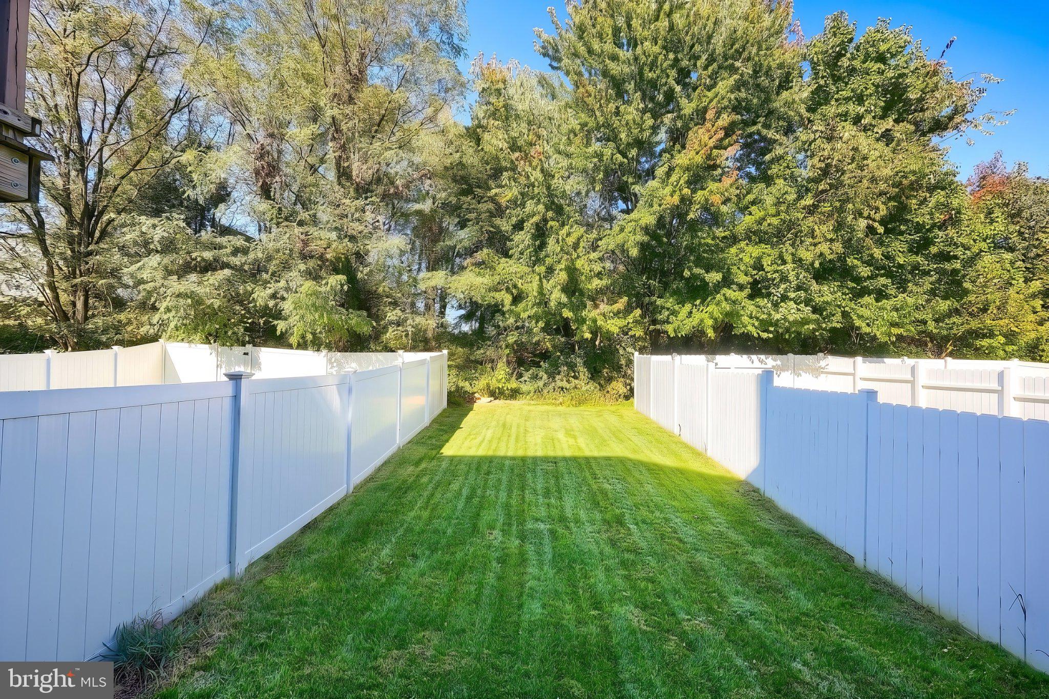 256 COUNTRY RIDGE DRIVE