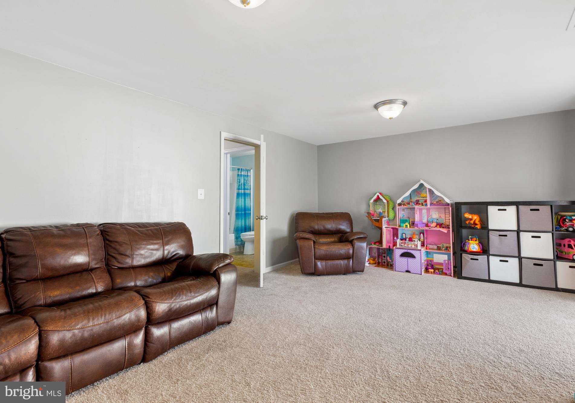 PRINCE FREDERICK CROSSING - Residential