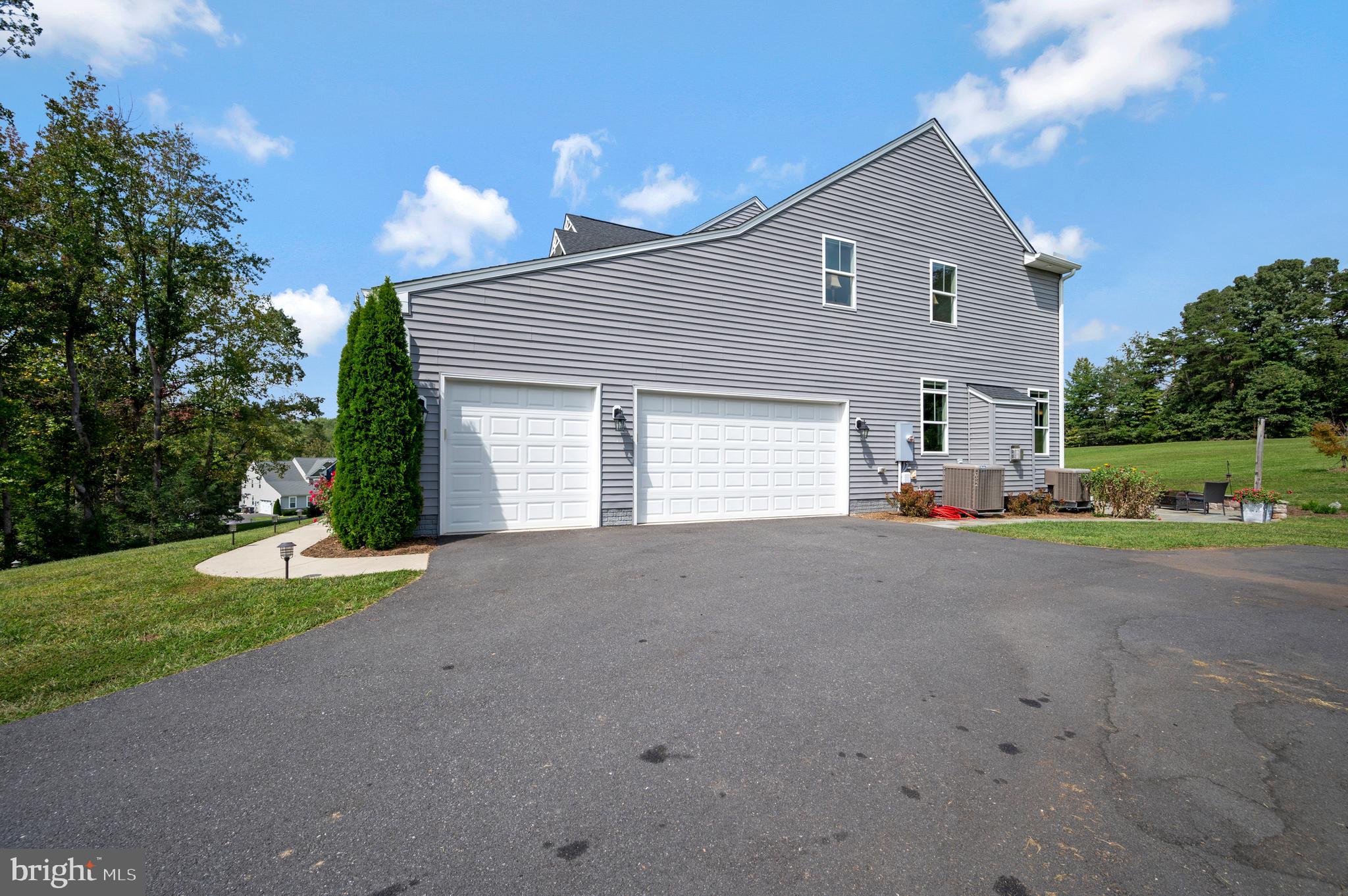 CHAPEL RIDGE - Residential