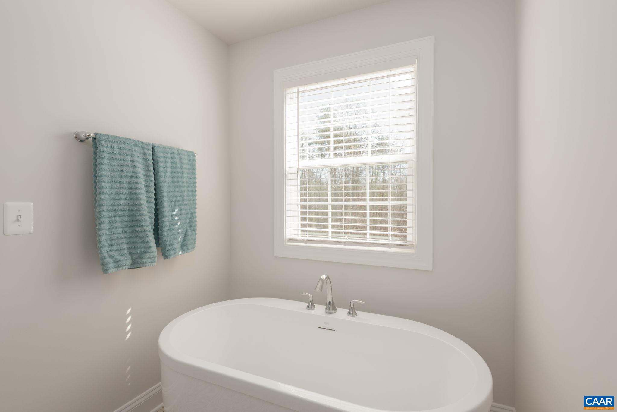 MEADOW BROOK - Residential