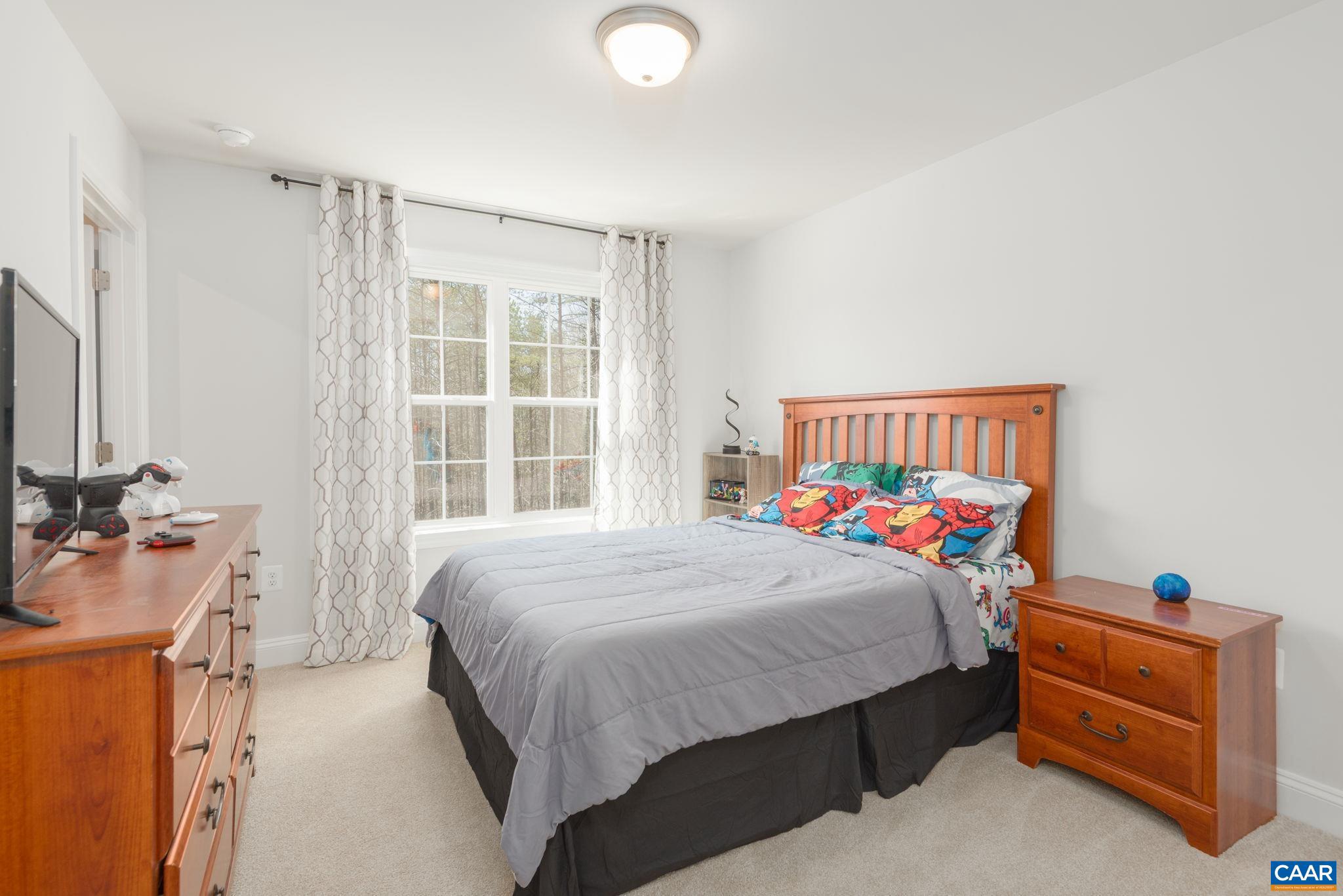 MEADOW BROOK - Residential