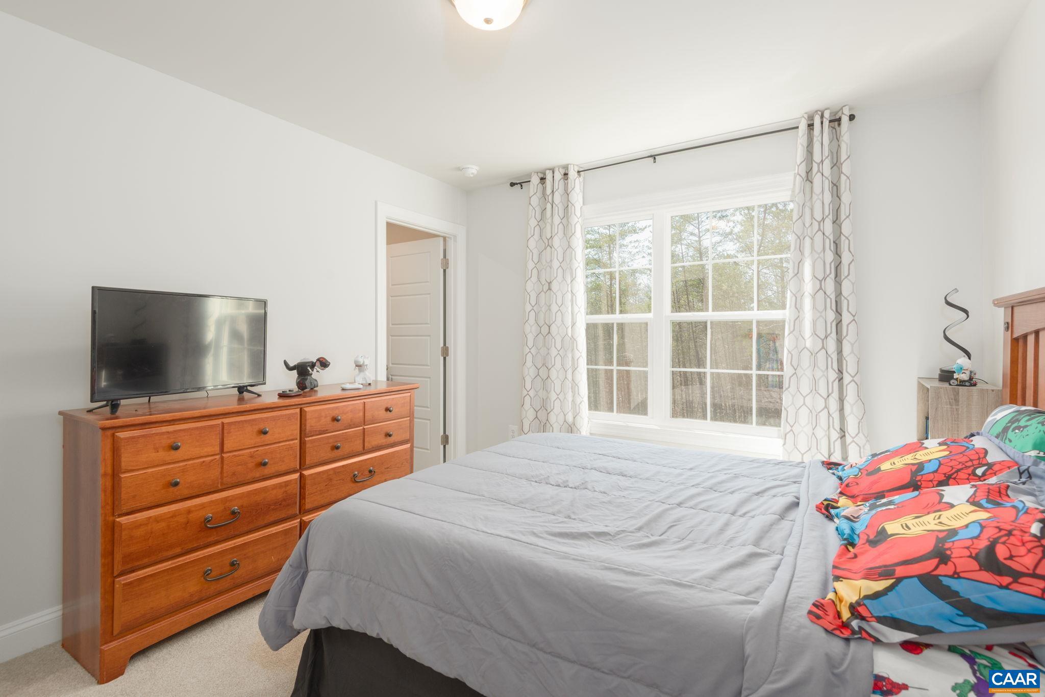 MEADOW BROOK - Residential