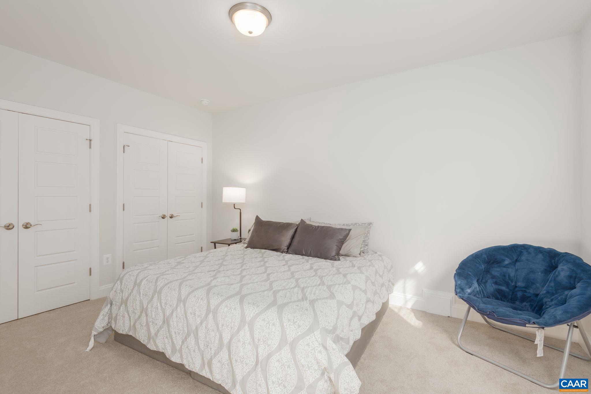 MEADOW BROOK - Residential