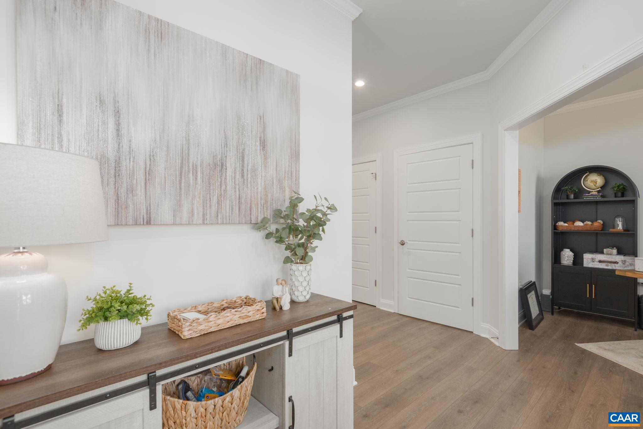 MEADOW BROOK - Residential