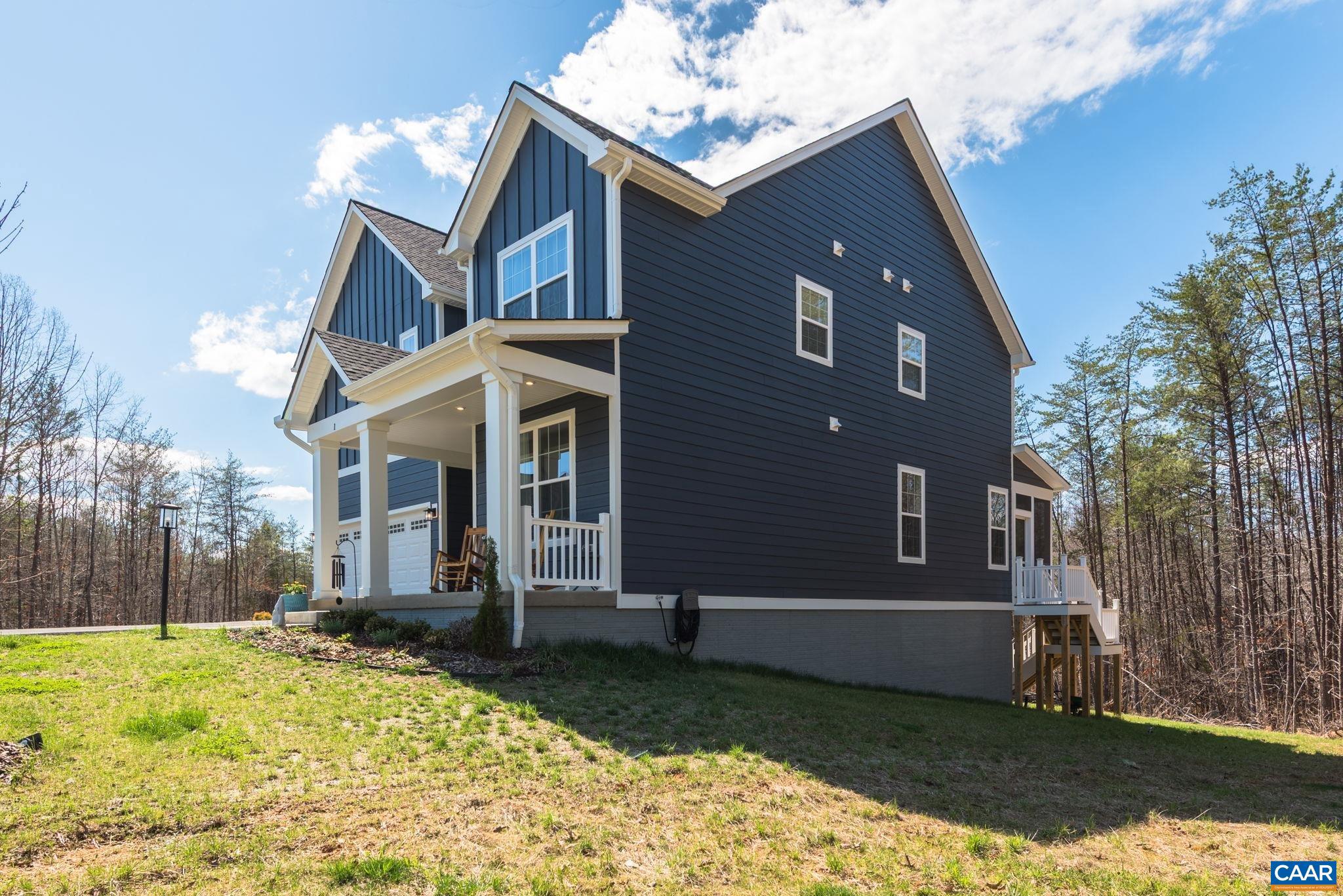 MEADOW BROOK - Residential