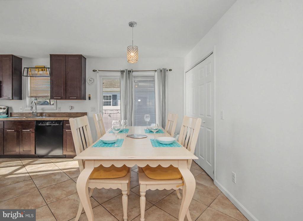 ANN ACRES - Residential