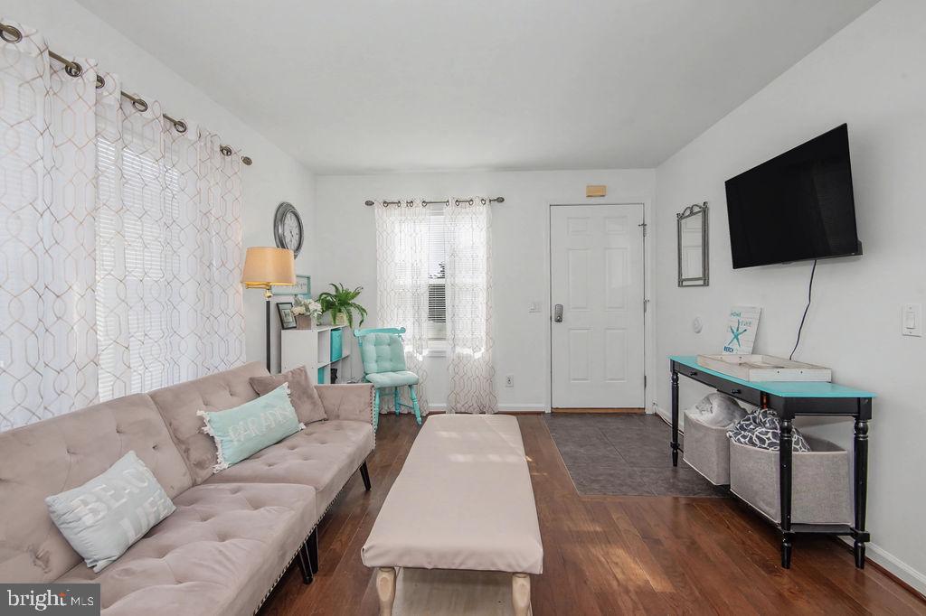 ANN ACRES - Residential